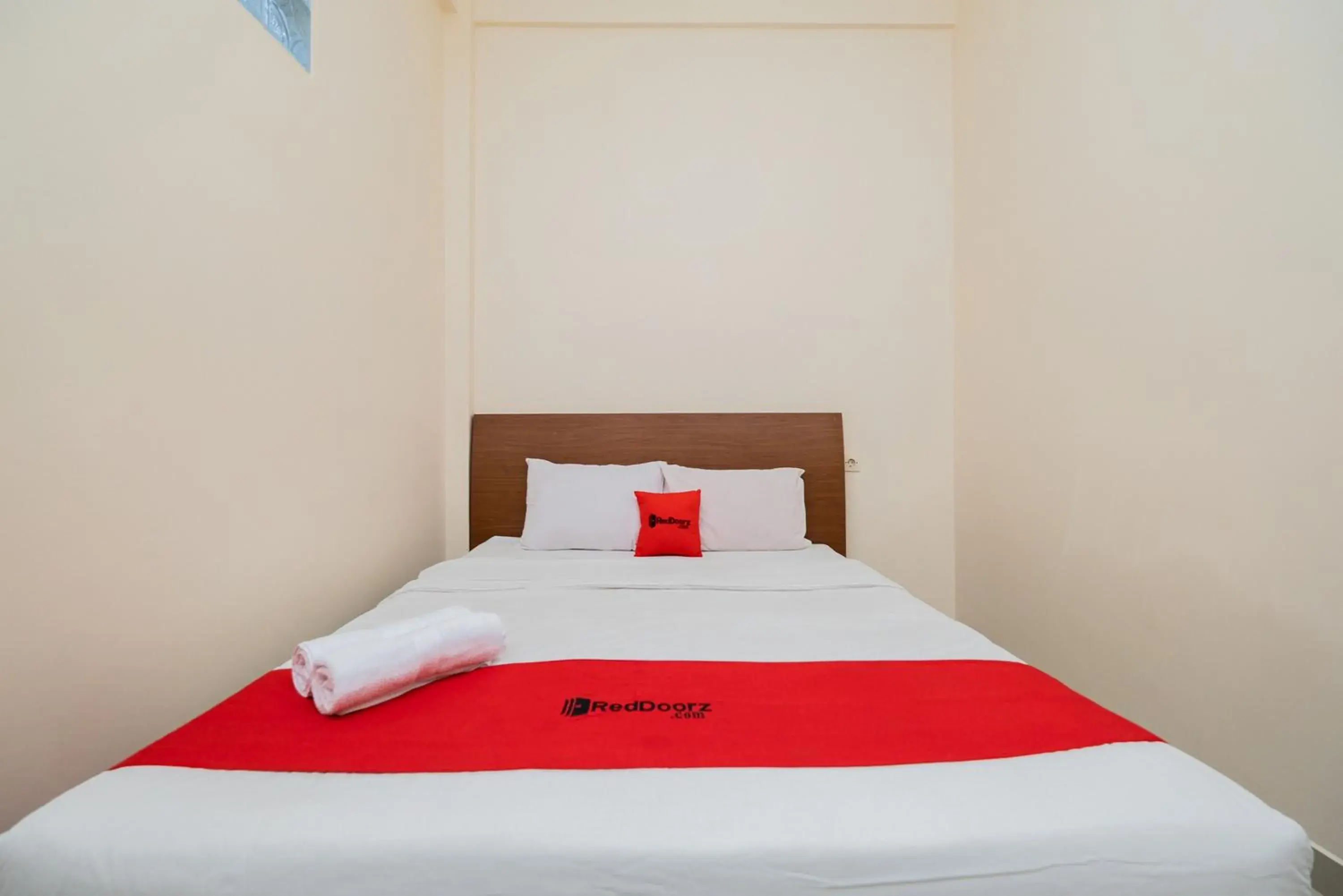 Bed in RedDoorz Syariah near Batu Night Spectacular