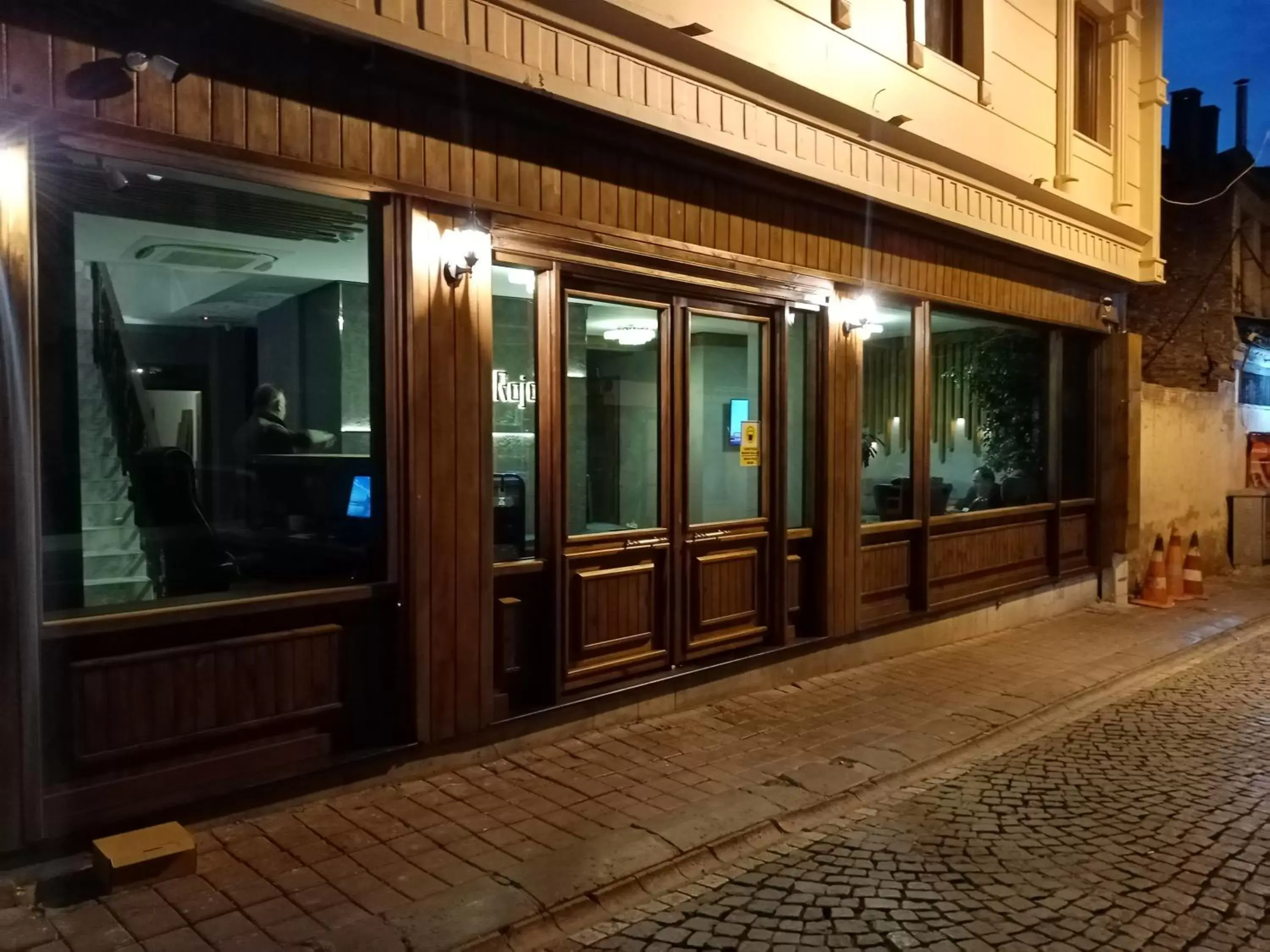 Facade/entrance in Castillo Rojo Hotel Istanbul Facade/entrance in Castillo Rojo Hotel Istanbul