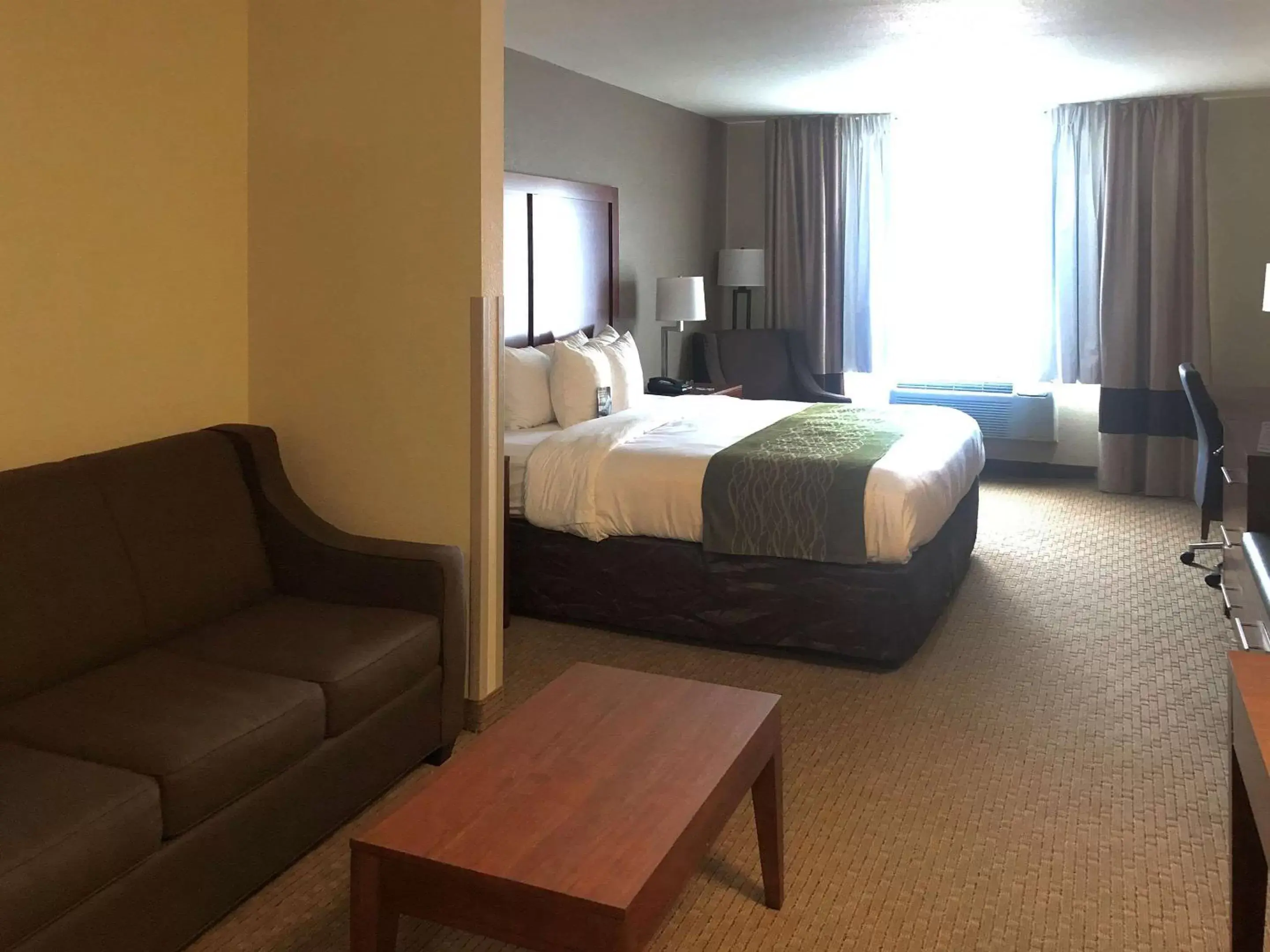 Photo of the whole room, Bed in Comfort Inn & Suites Near Custer State Park and Mt Rushmore