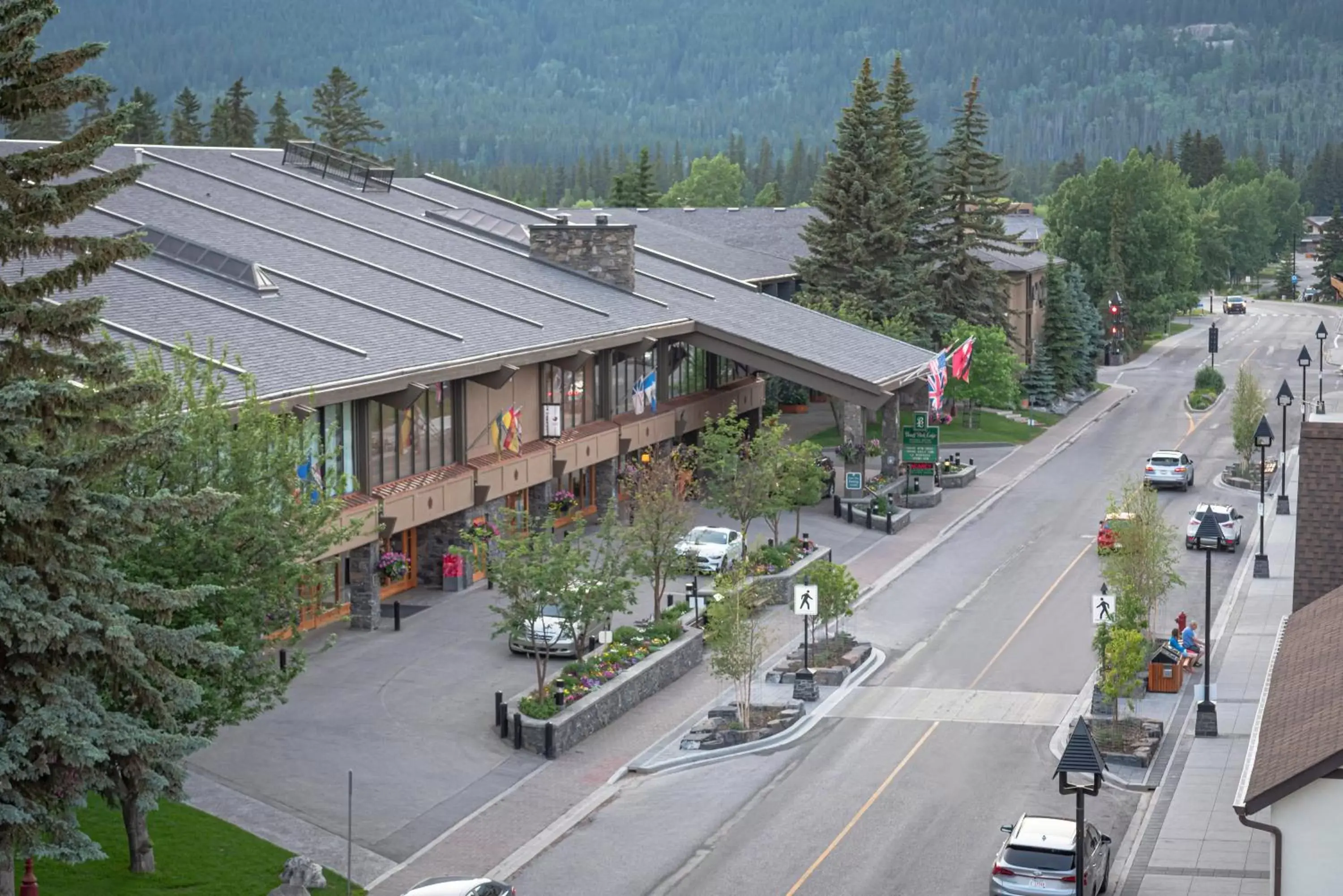 Property building in Banff Park Lodge