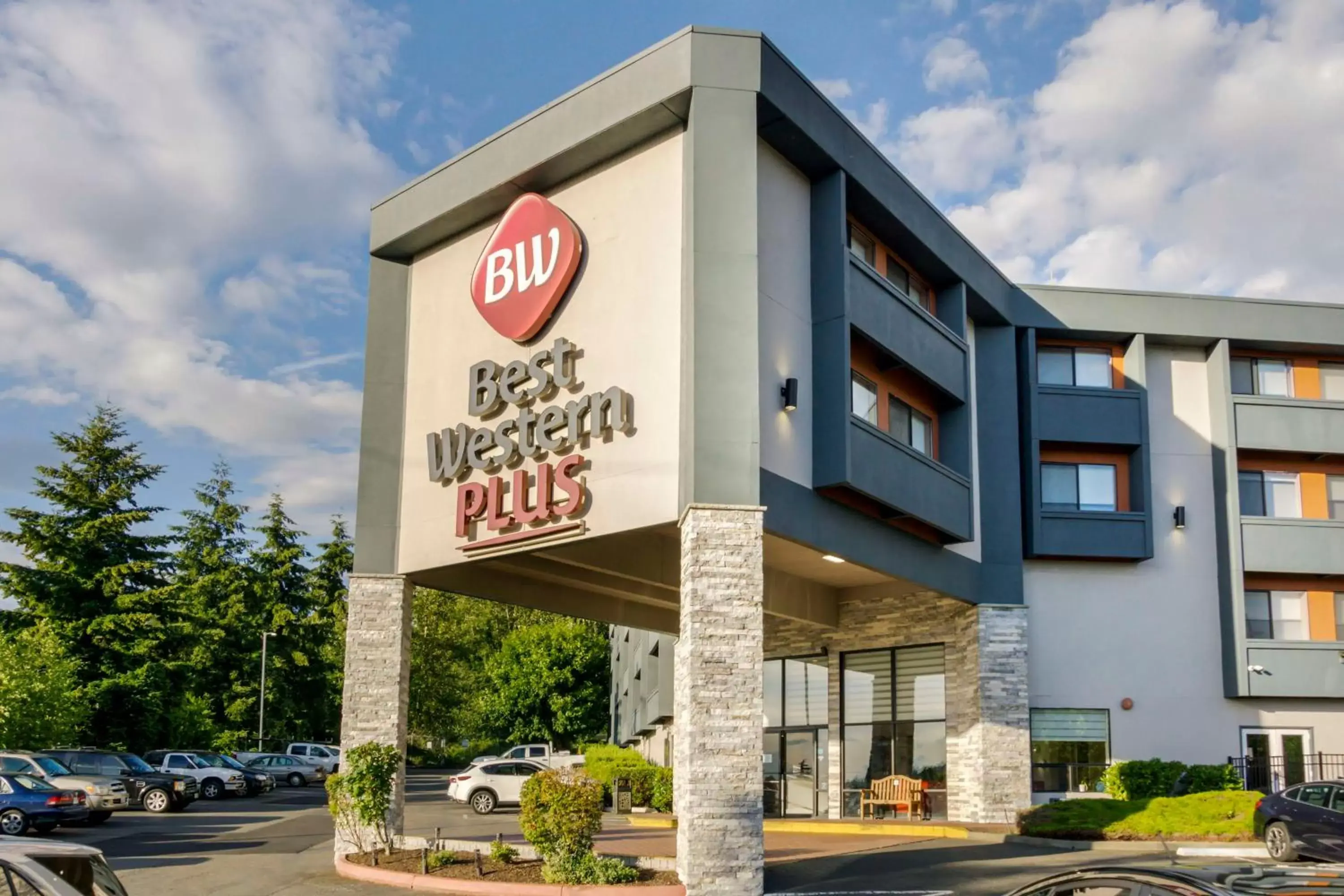 Property Building in Best Western Plus Renton Inn