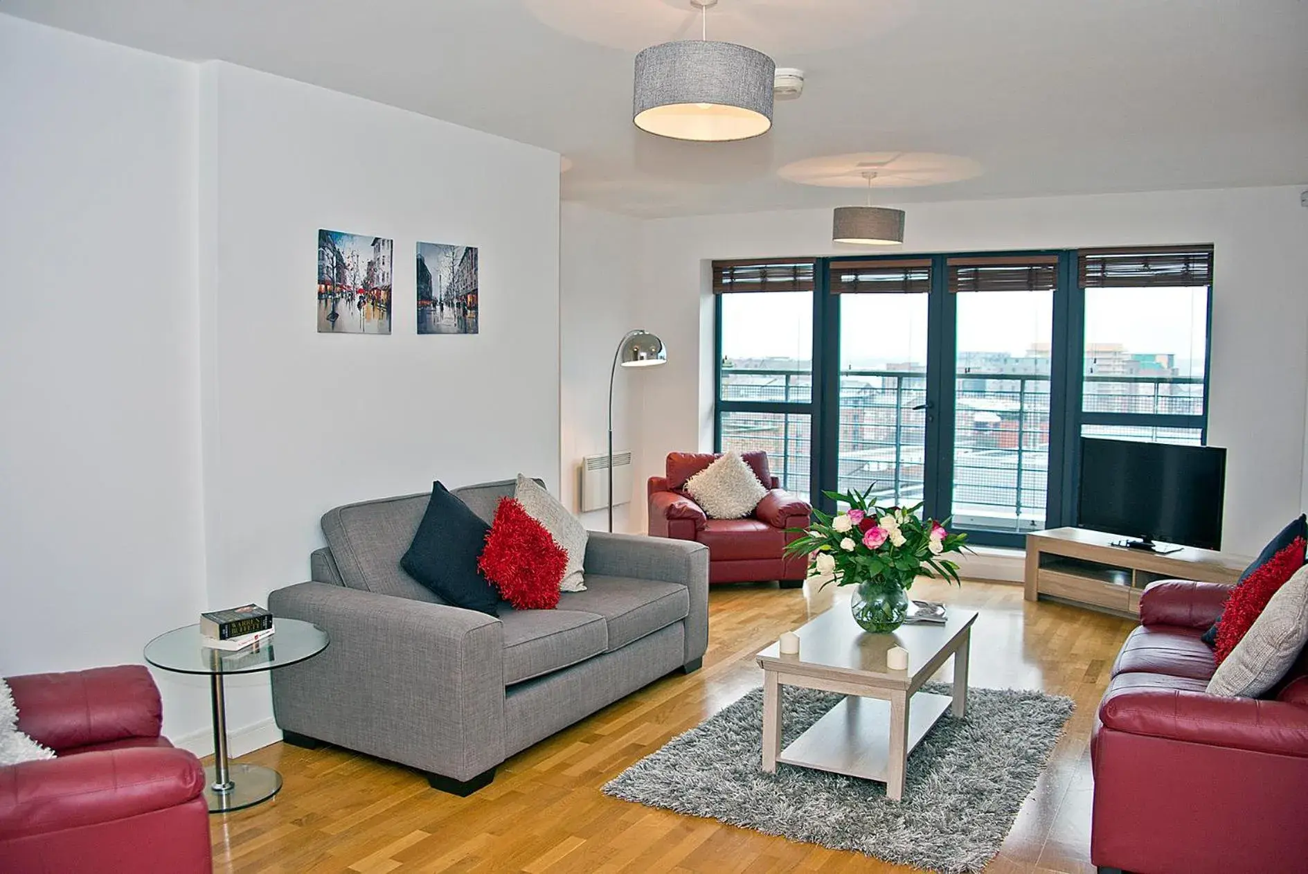 TV and multimedia, Seating Area in Base Serviced Apartments - Duke Street