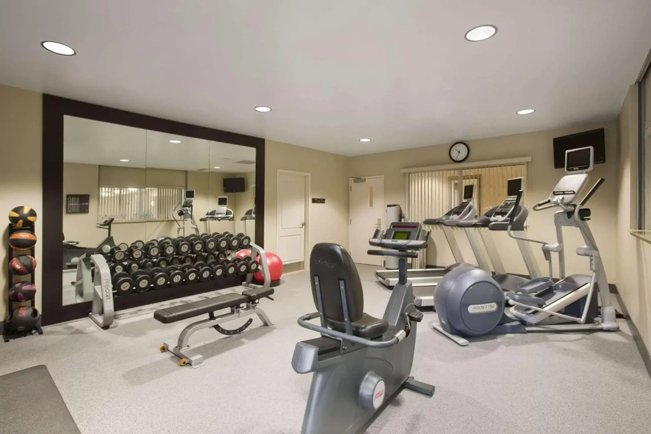 Fitness centre/facilities, Fitness Center/Facilities in Hilton Garden Inn Syracuse