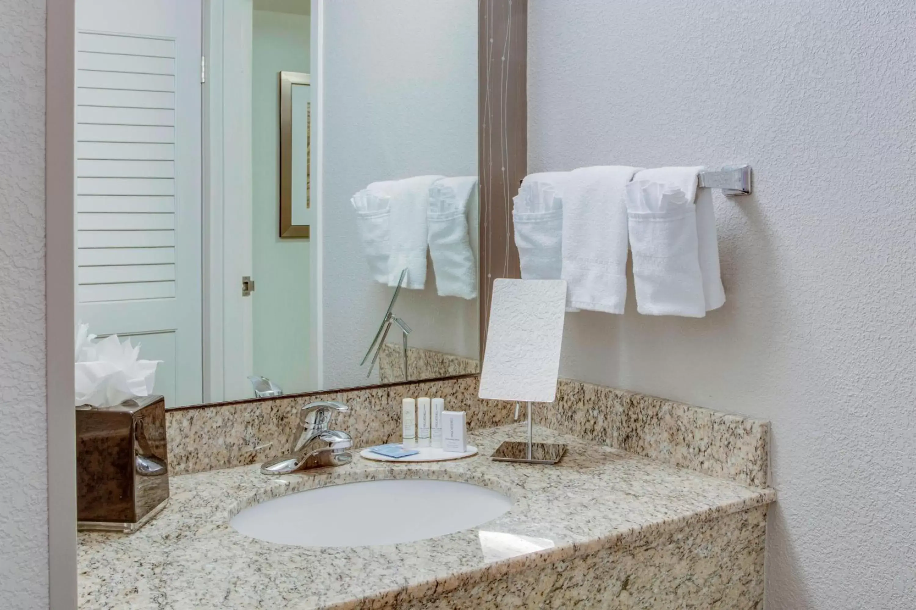 Bathroom in Courtyard by Marriott Ocala