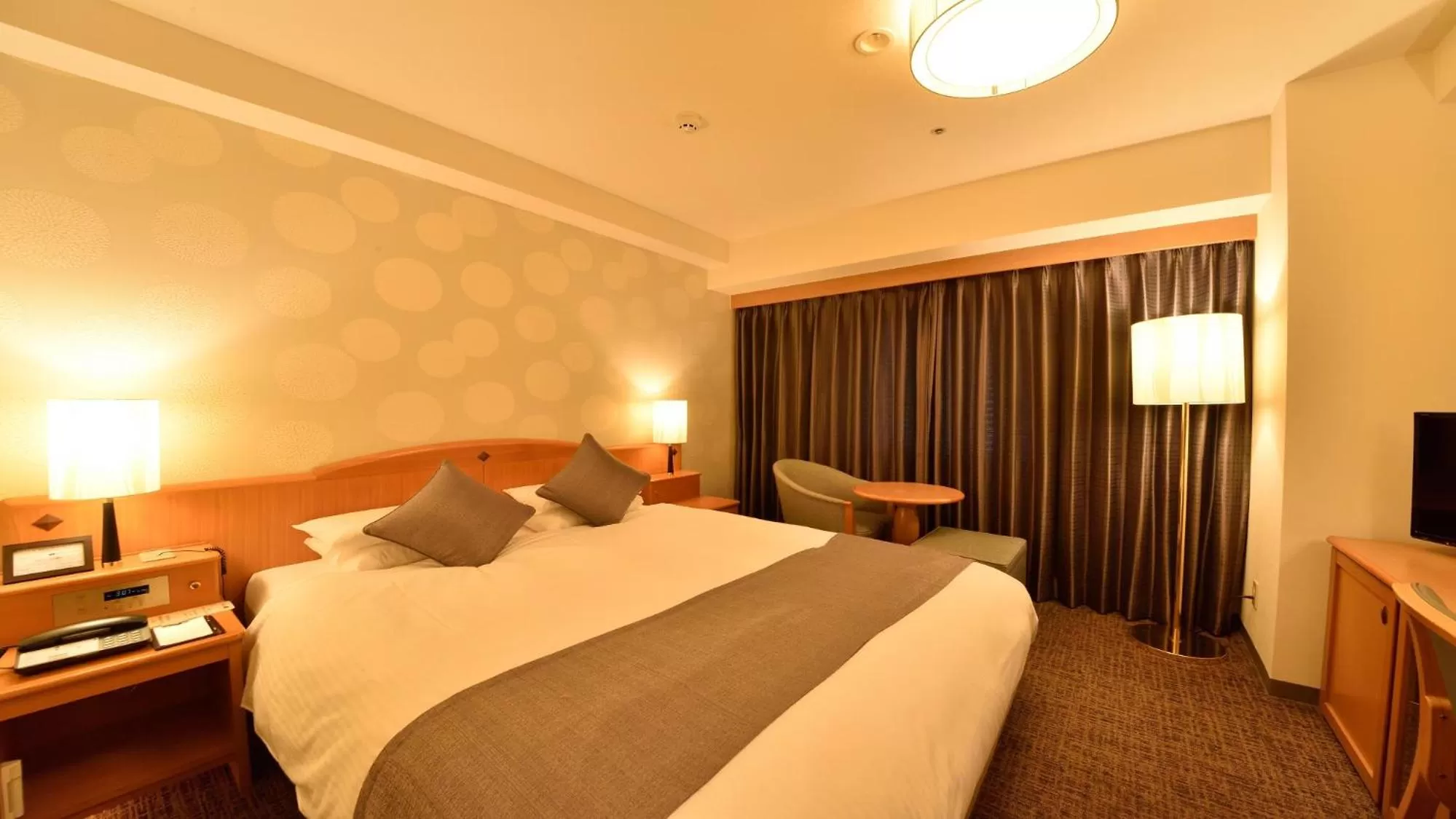 Bedroom, Bed in Okayama Koraku Hotel