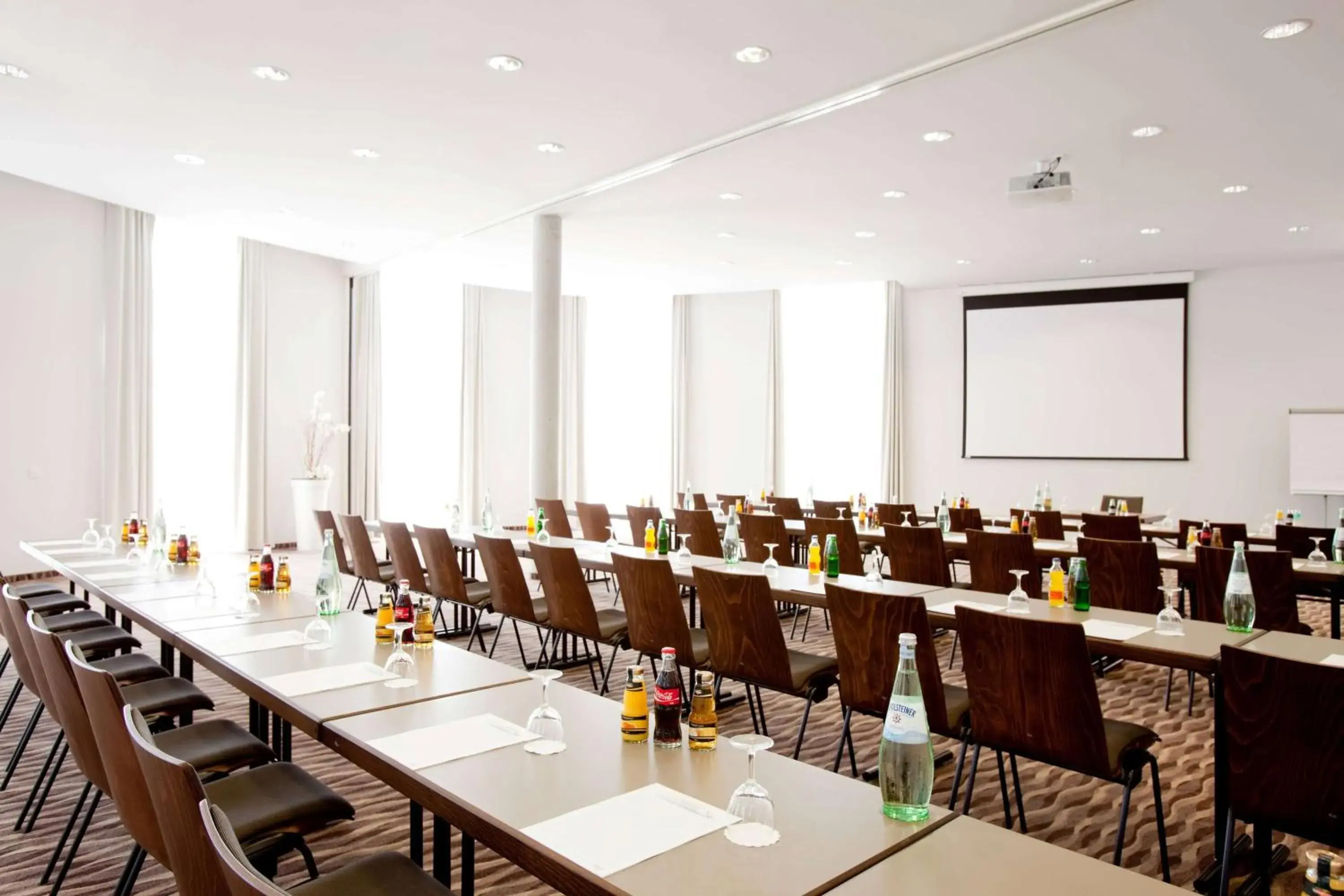 Meeting/conference room in Vienna House by Wyndham Havelufer Potsdam