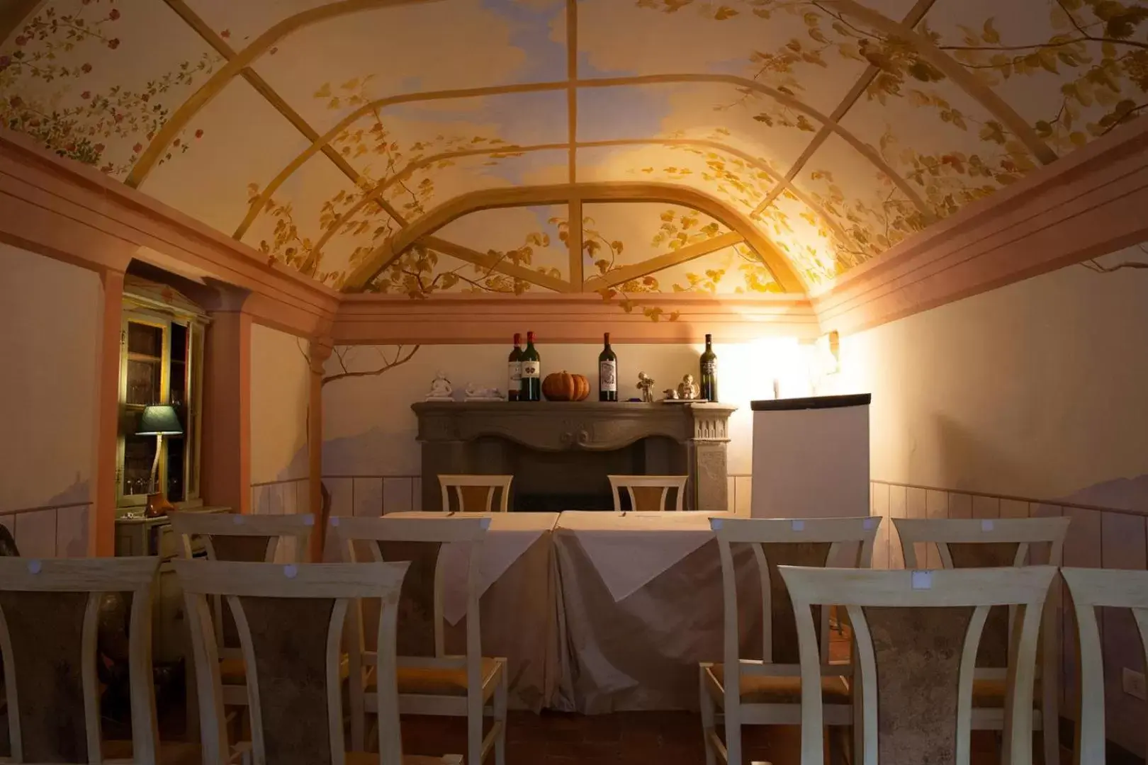 Decorative detail, Restaurant/Places to Eat in Hotel Alla Corte degli Angeli