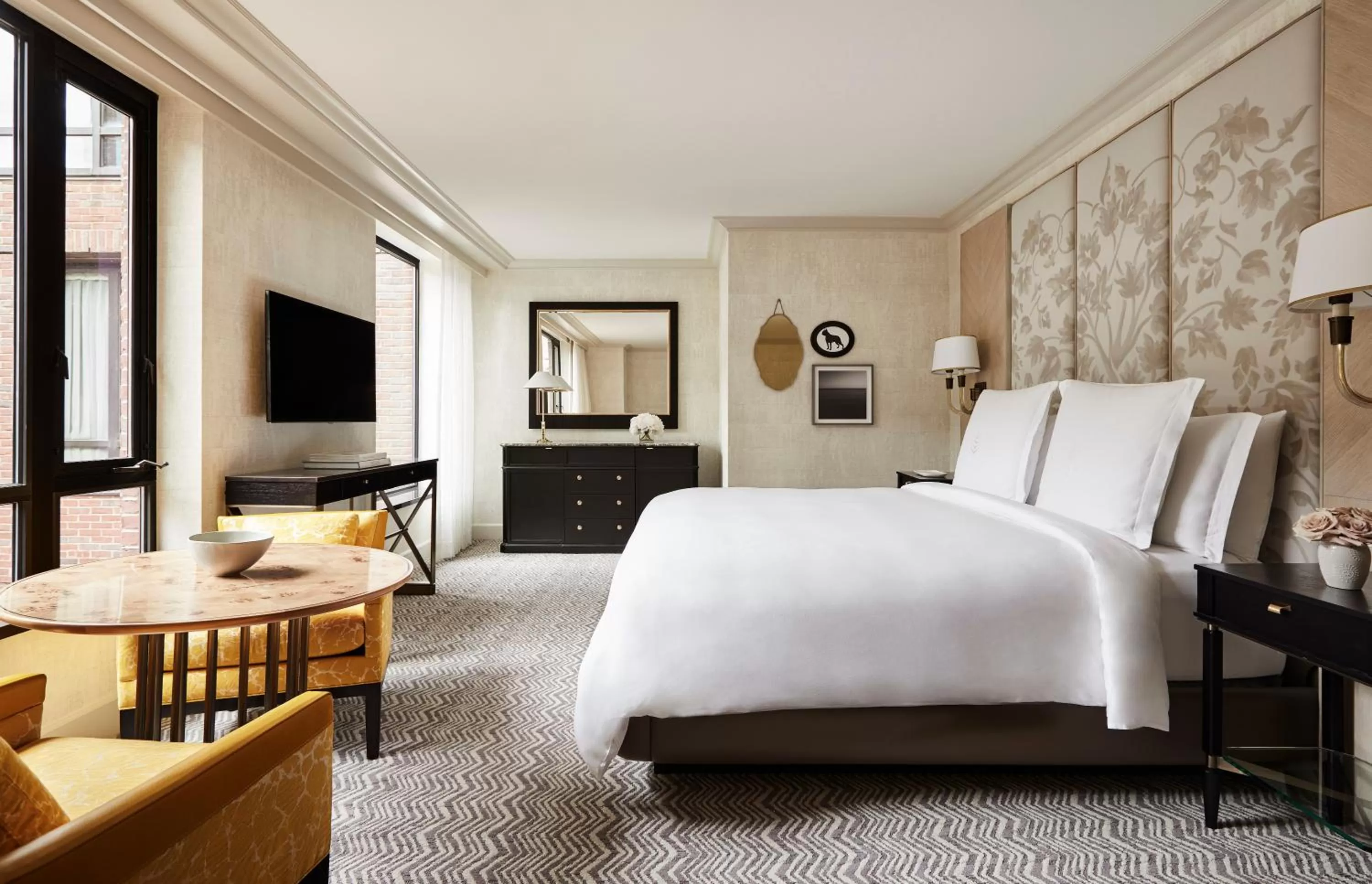 Bed in Four Seasons Boston