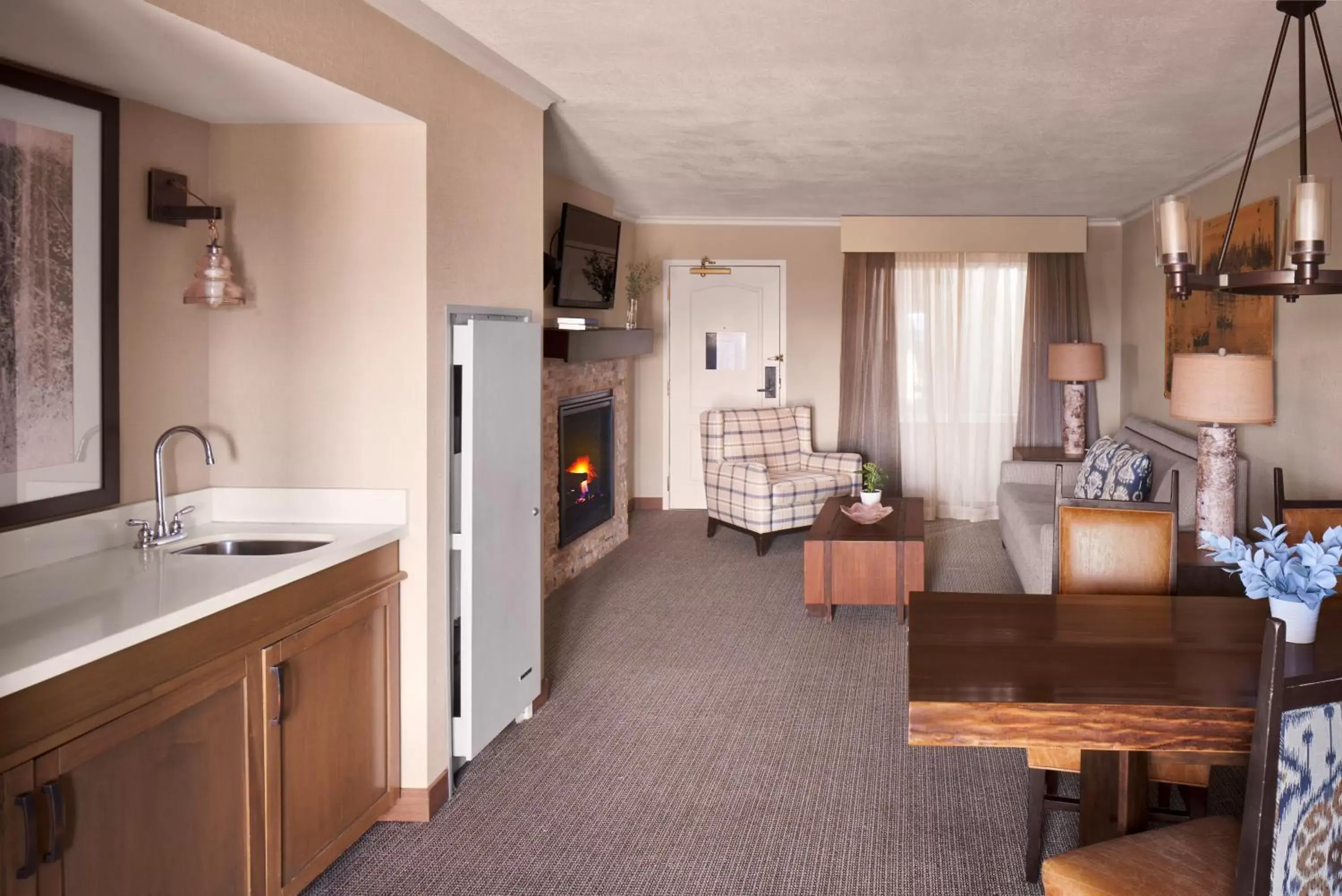 Photo of the whole room, Kitchen/Kitchenette in Lake Tahoe Resort Hotel