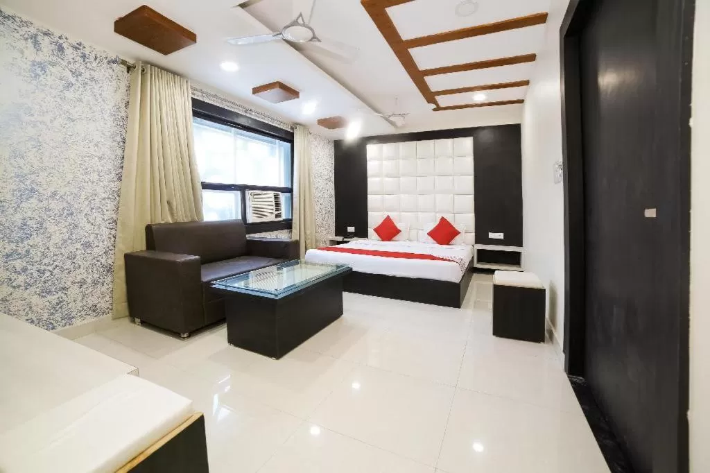 Bedroom, Bed in HOTEL VEER BHUMI PALACE