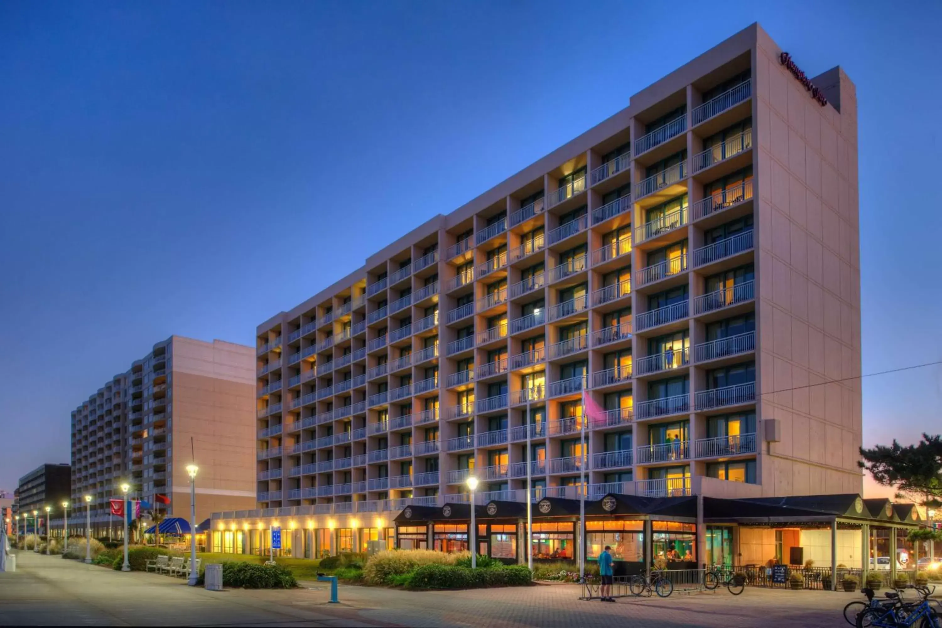 Property Building in Hampton Inn Virginia Beach-Oceanfront South