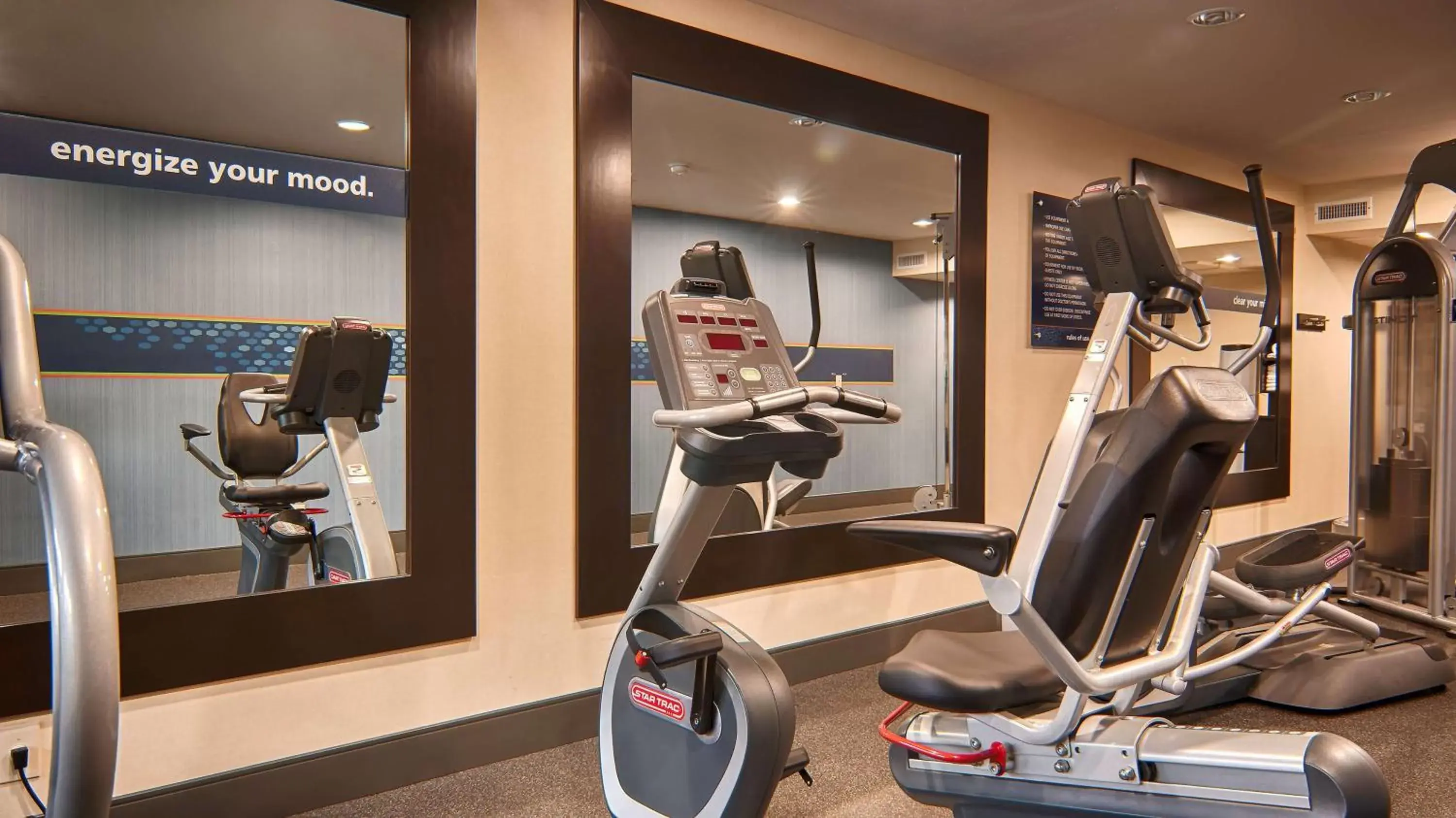 Fitness centre/facilities, Fitness Center/Facilities in Hampton Inn & Suites Santa Ana/Orange County Airport