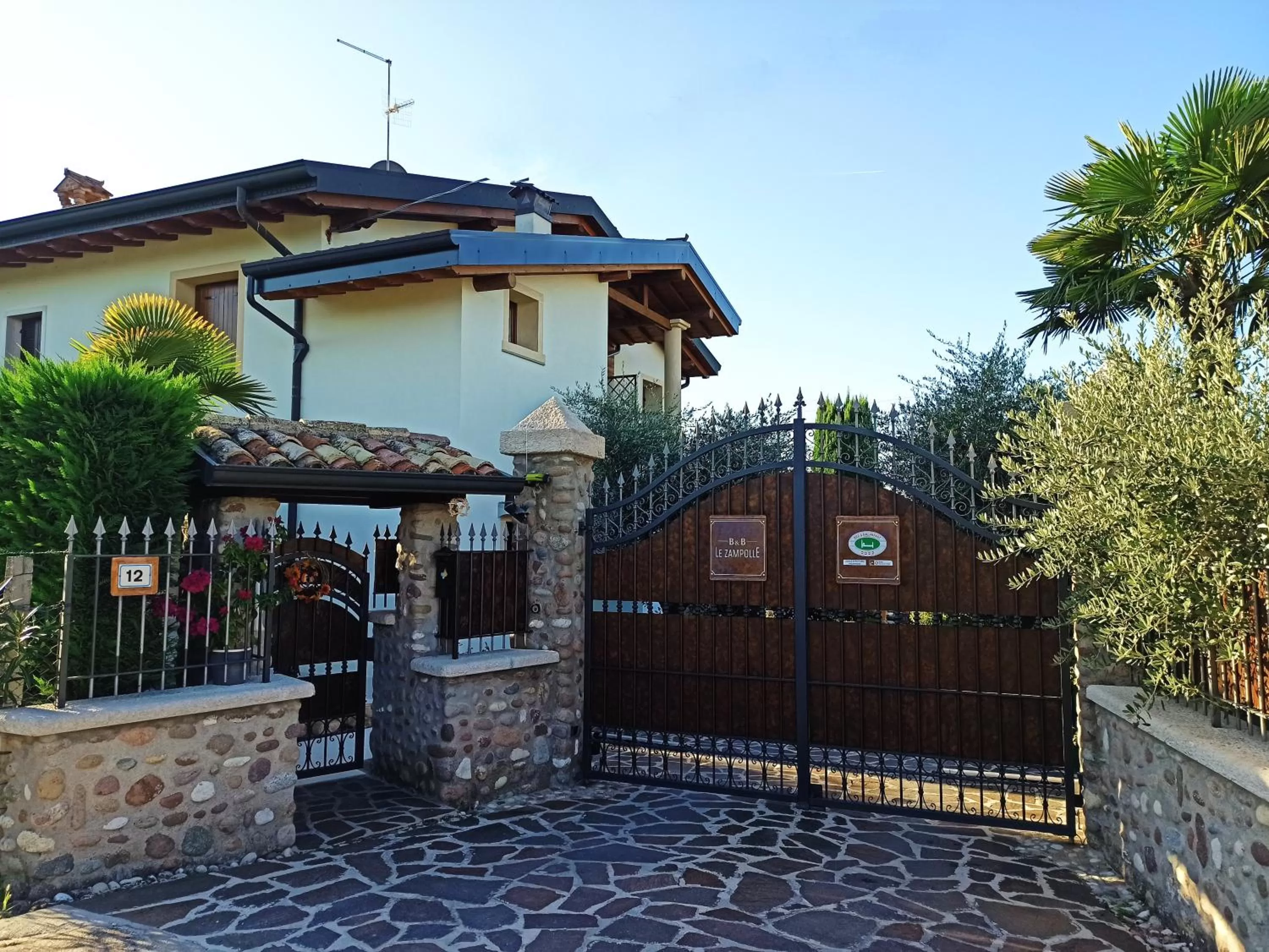 Property building in Le Zampolle B & B