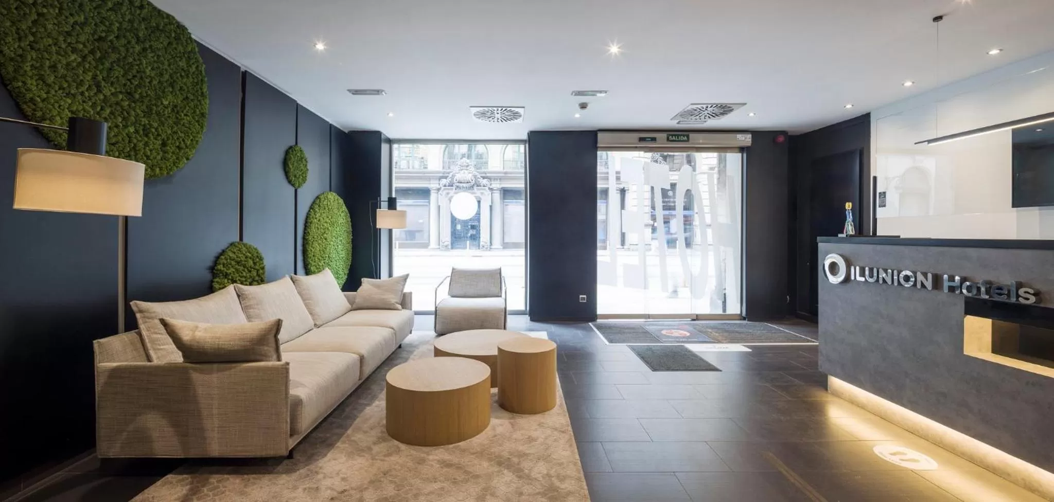 Lobby or reception in Ilunion Almirante