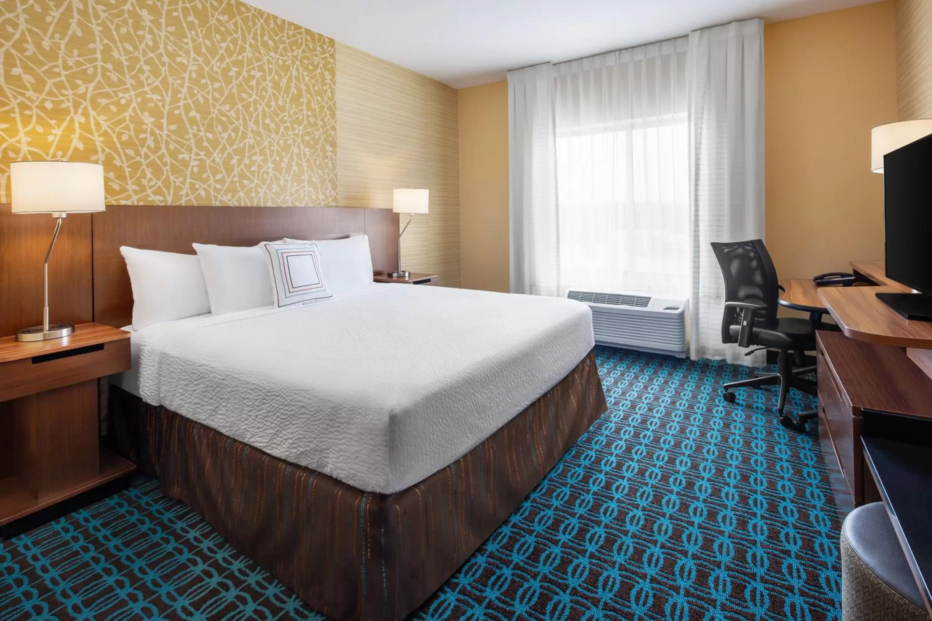 Bedroom, Bed in Fairfield Inn & Suites by Marriott Poplar Bluff