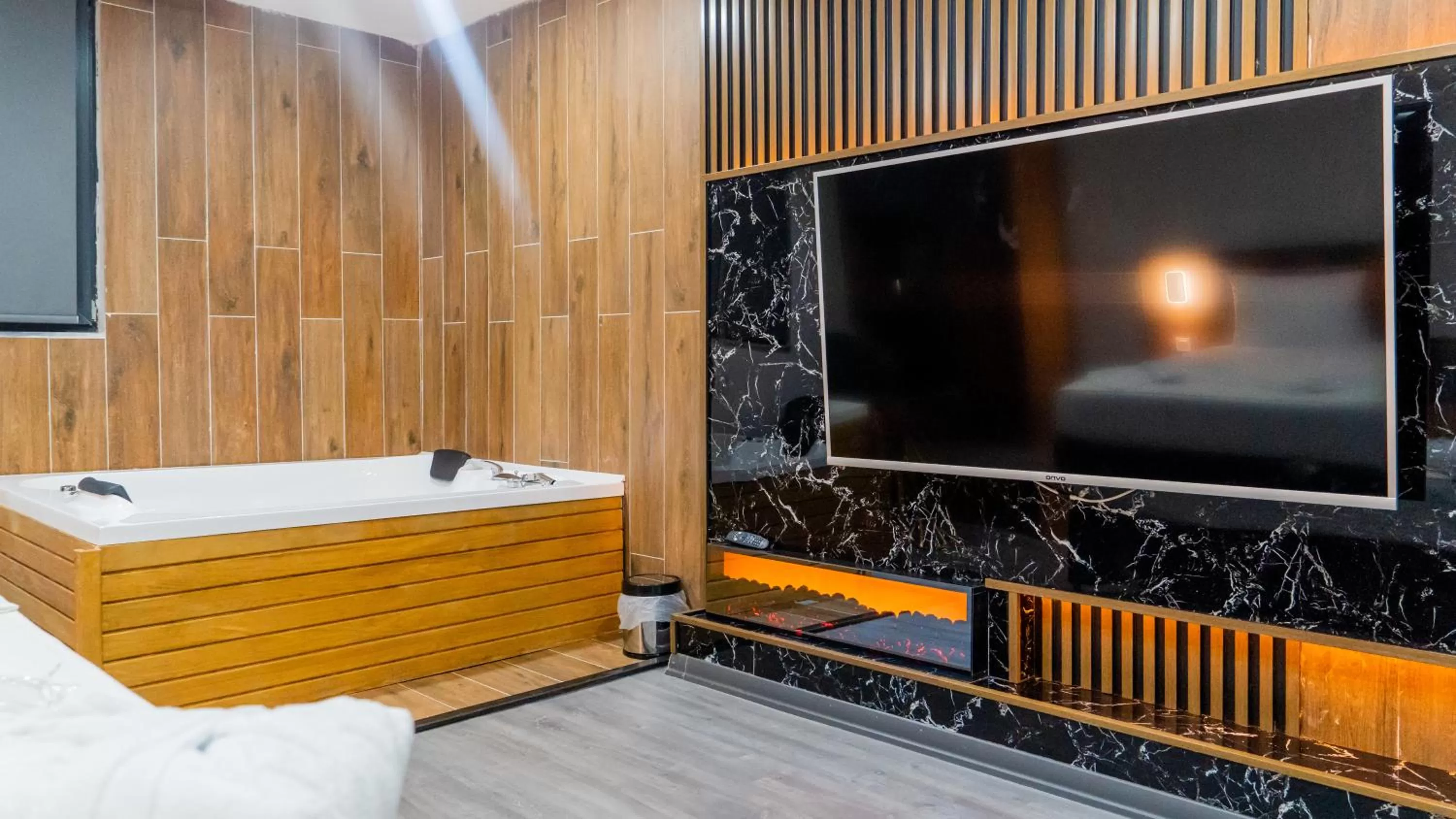 Hot Tub in GRAND MOON HOTEL