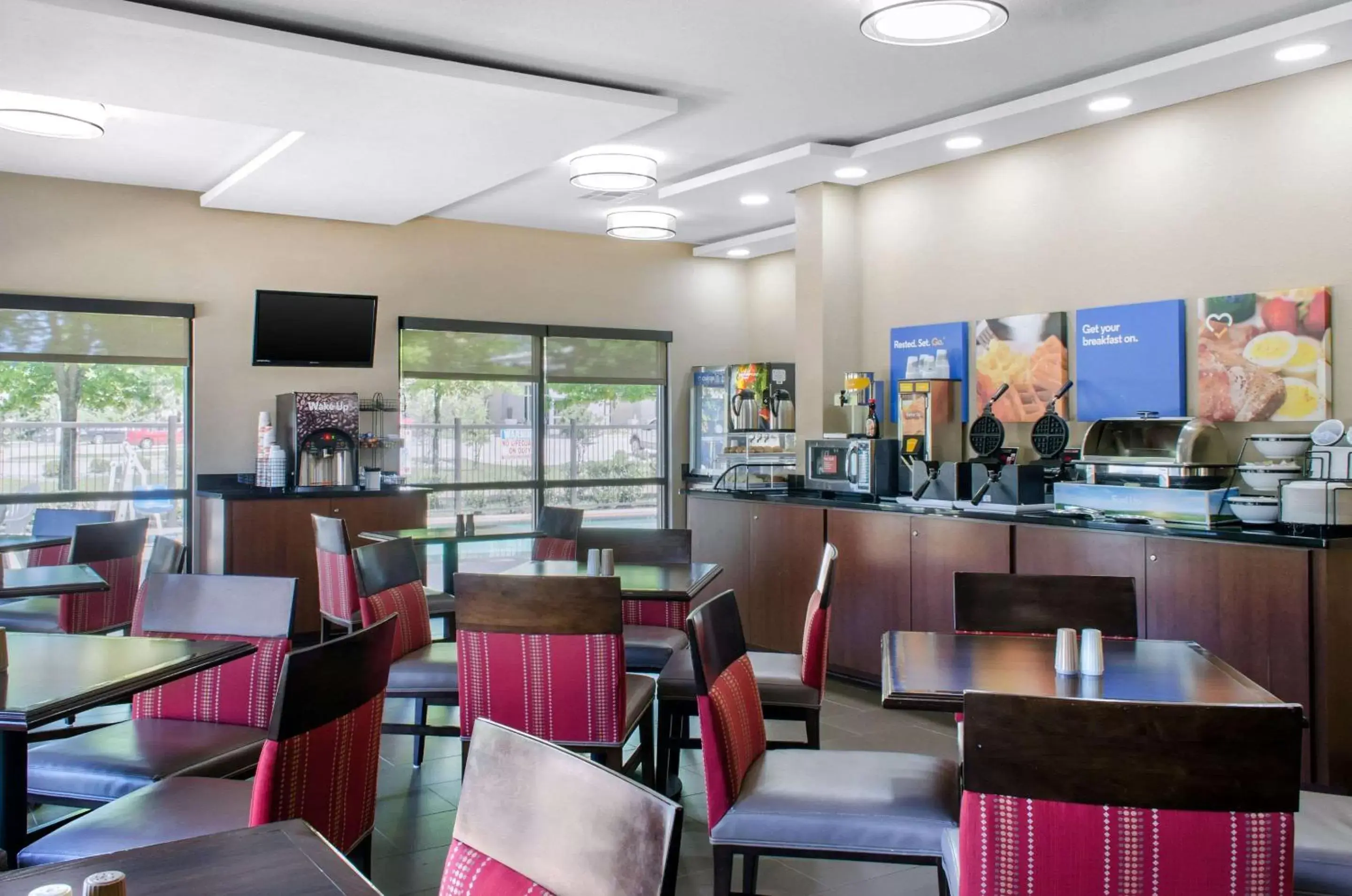 Restaurant/Places to Eat in Comfort Inn & Suites Covington - Mandeville