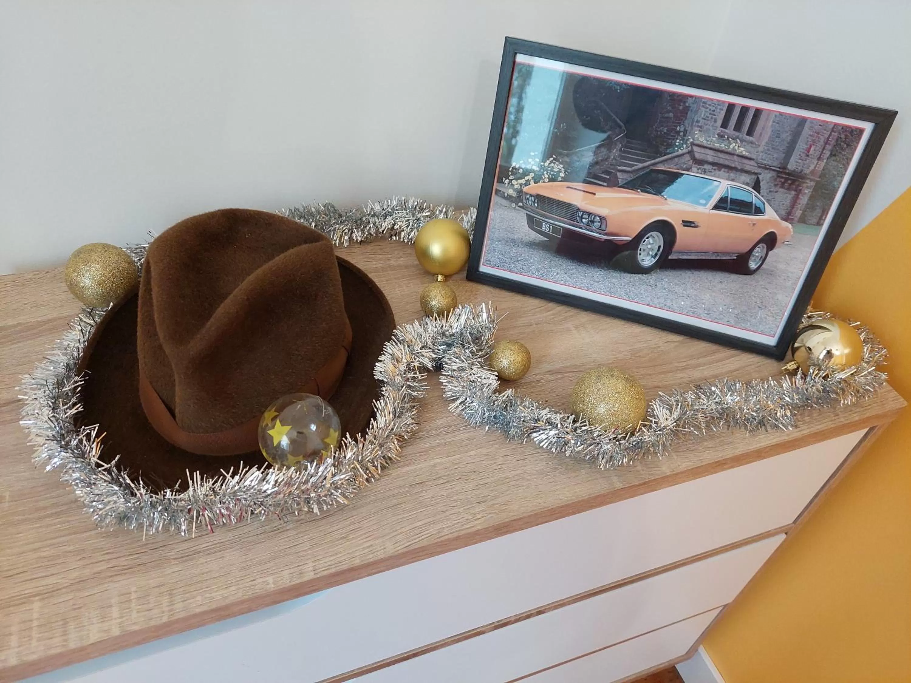 Decorative detail in Kilomètre 99