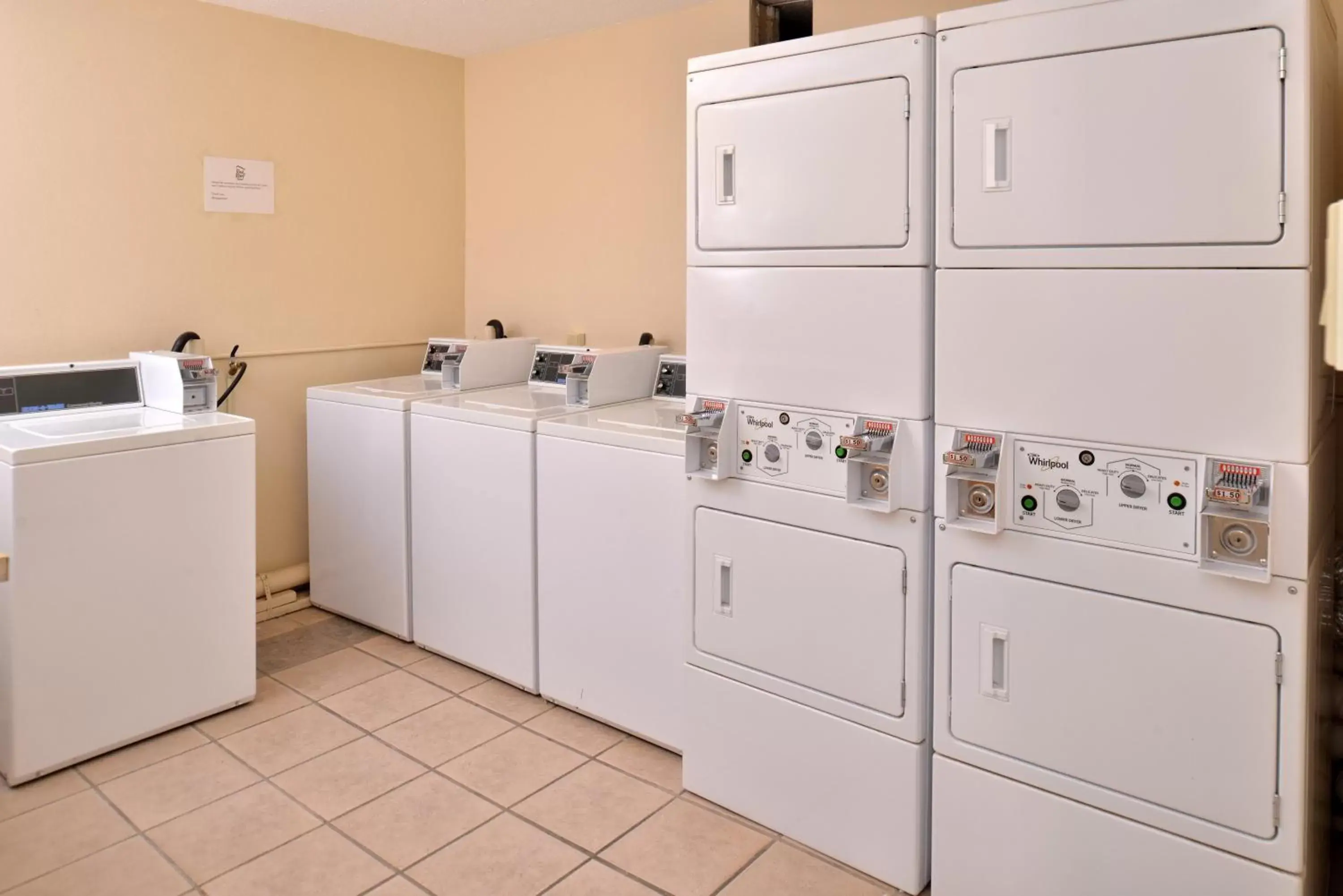 Other, Kitchen/Kitchenette in Red Roof Inn Van Horn