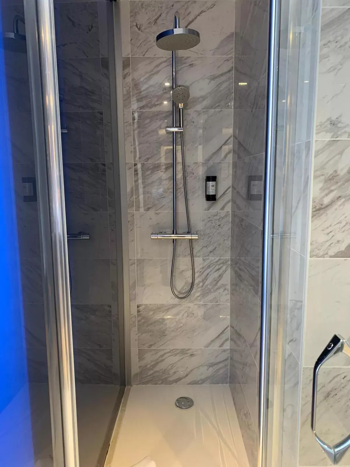 Shower, Bathroom in Abba San Sebastián Hotel