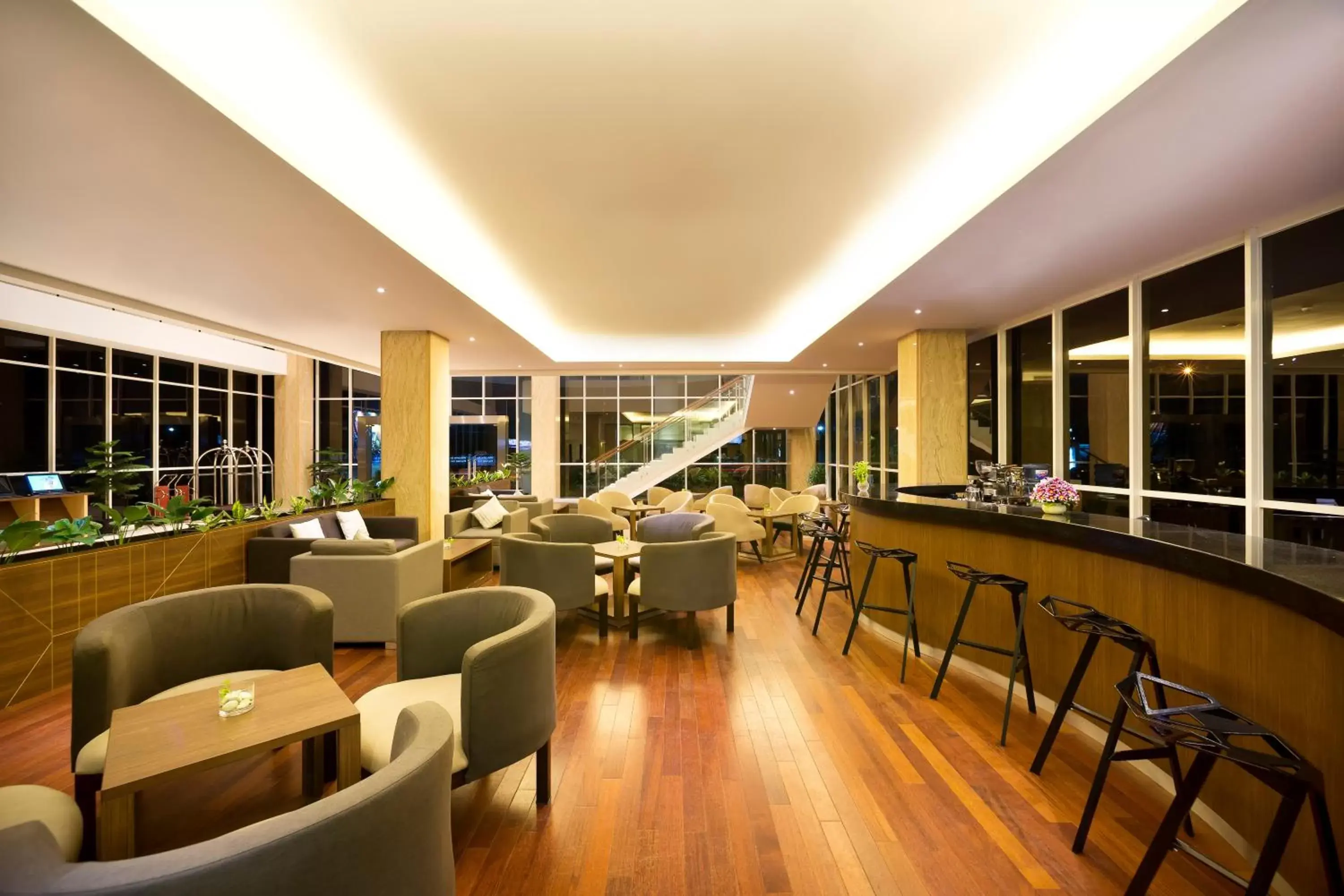 Lounge or bar in Satoria Hotel Yogyakarta - CHSE Certified Lounge or bar in Satoria Hotel Yogyakarta - CHSE Certified
