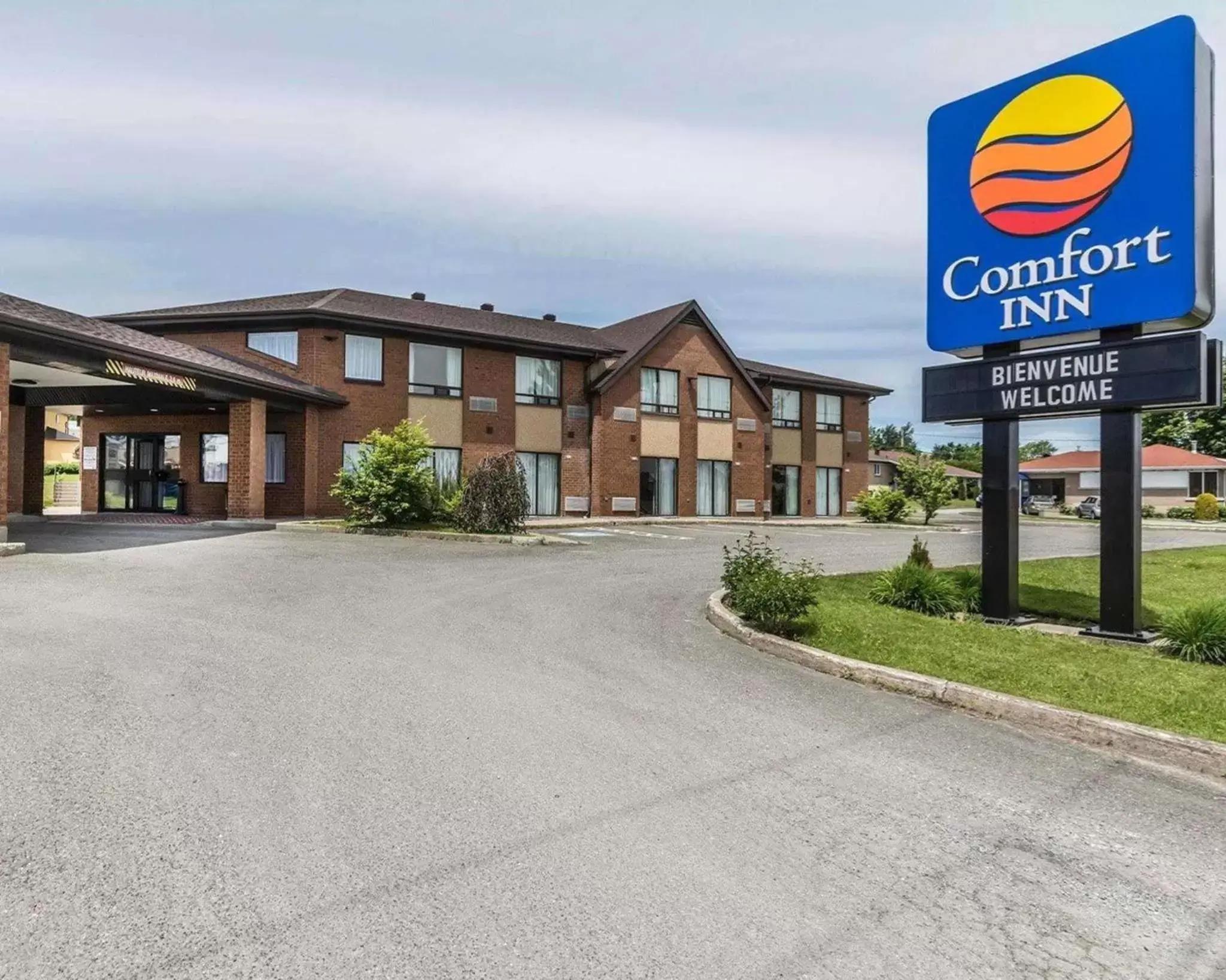 Property building in Comfort Inn Thetford Mines
