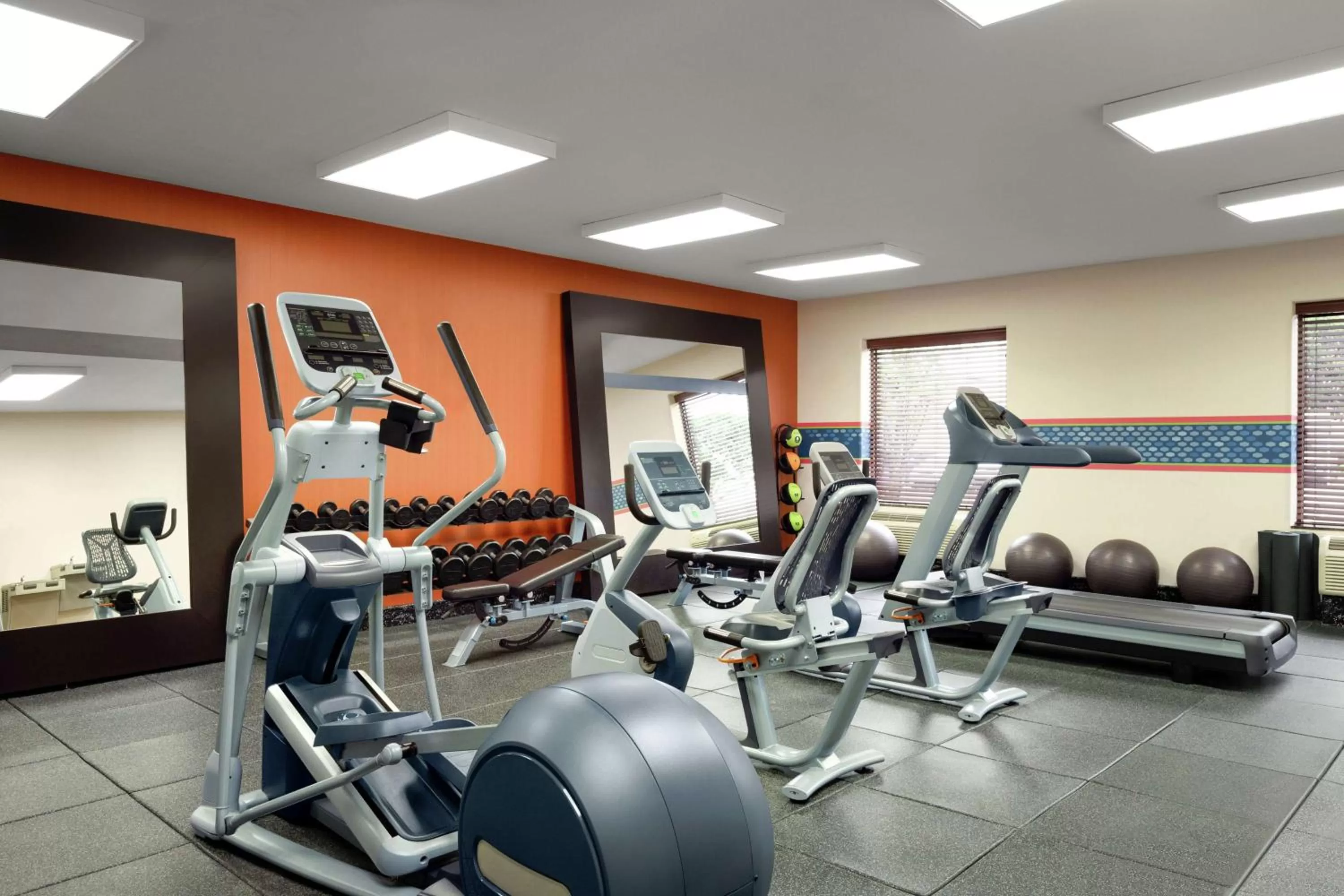 Fitness centre/facilities in Hampton Inn and Suites Houston Pasadena