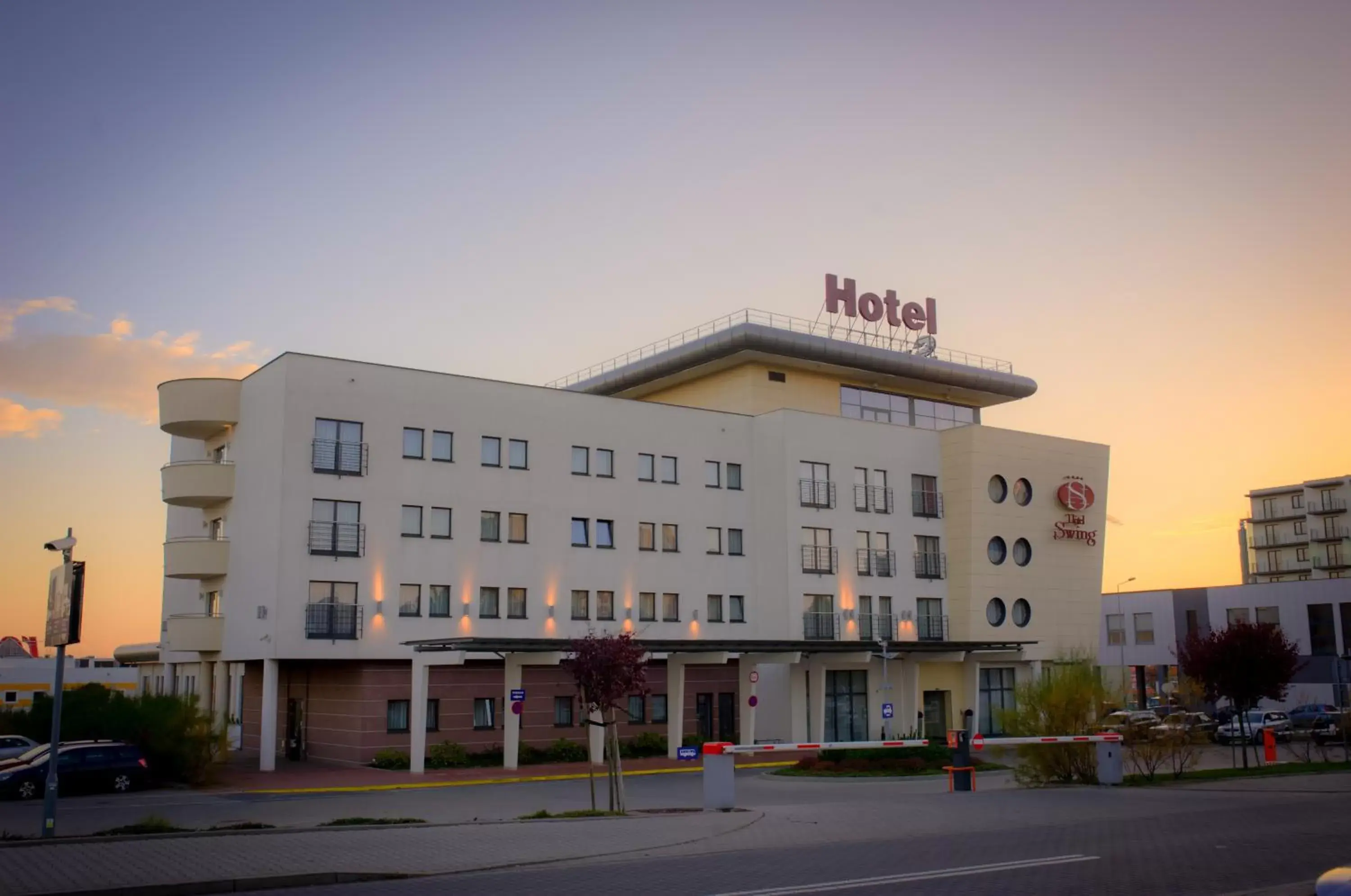 Facade/entrance, Property Building in Hotel Swing