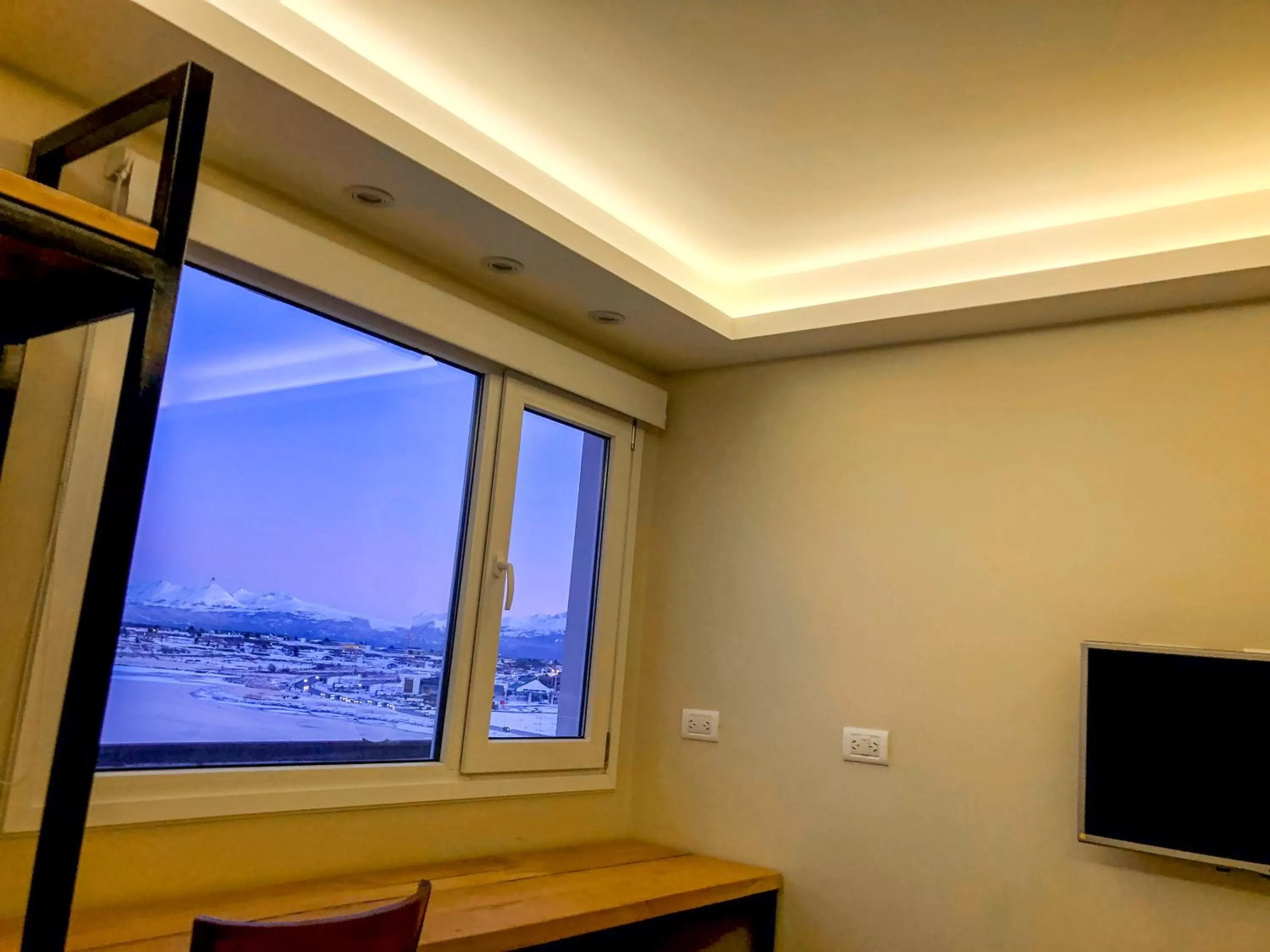 Mountain view in Hotel Monaco