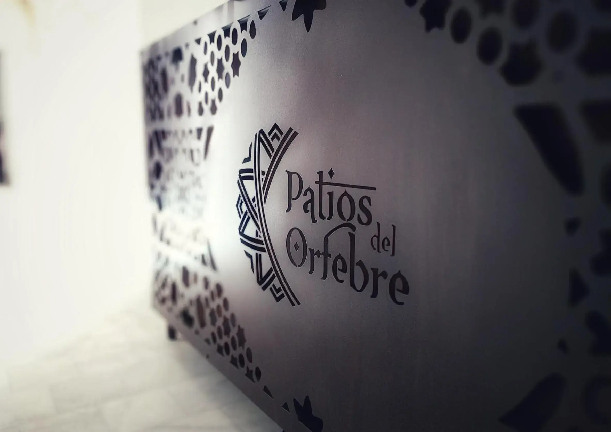 Property logo or sign in Patios del Orfebre