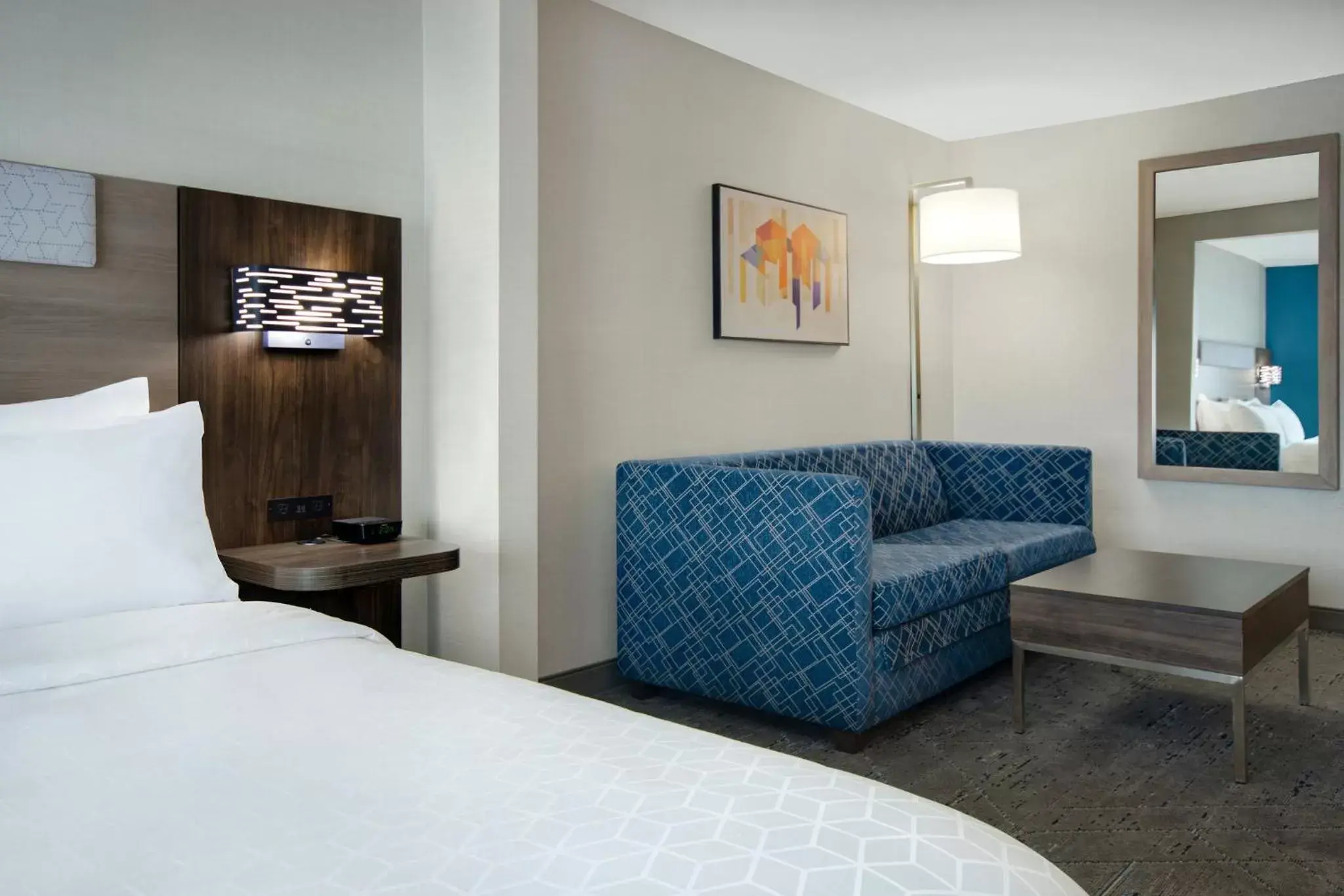Photo of the whole room, Seating Area in Holiday Inn Express Marietta - Atlanta Northwest, an IHG Hotel