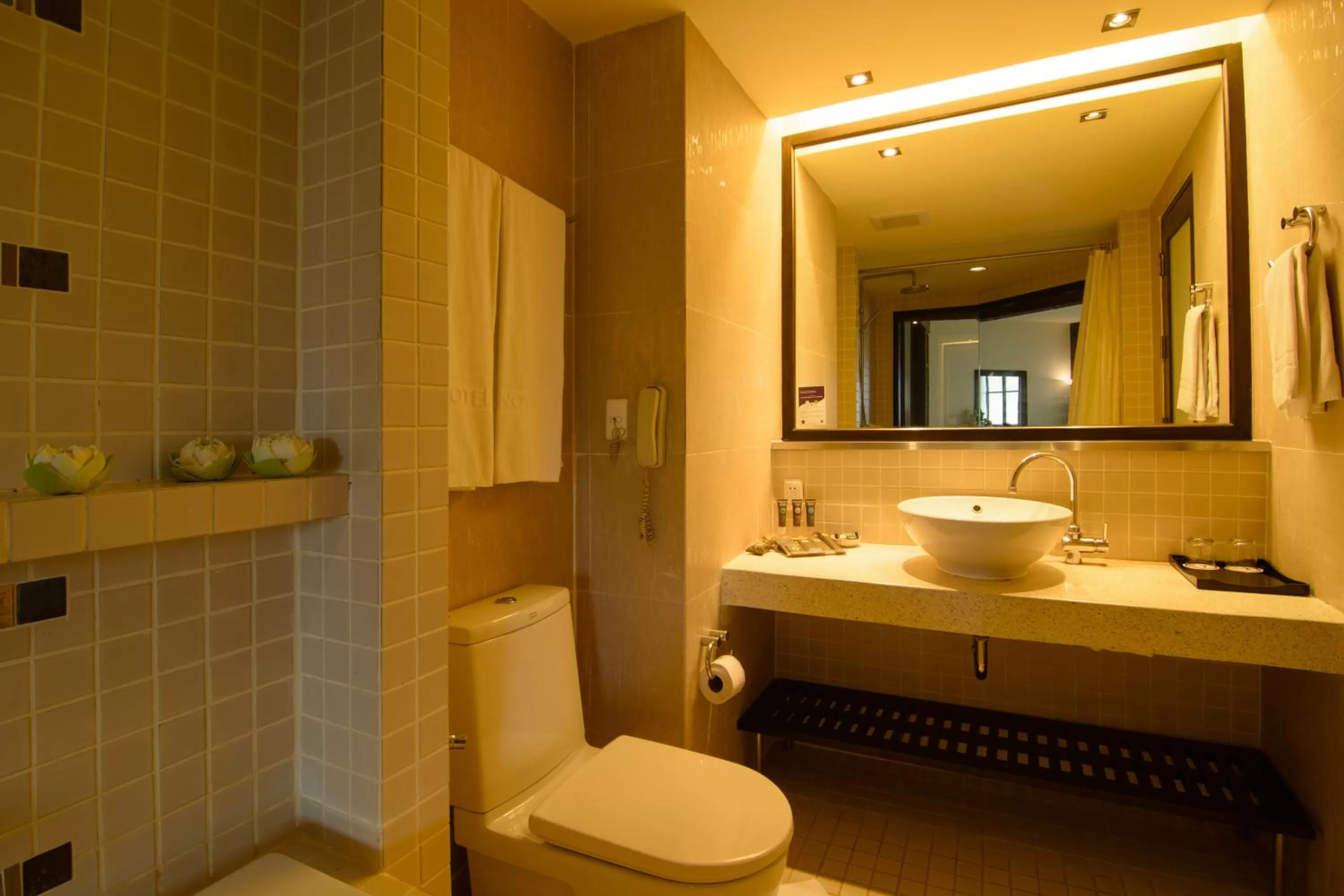 Bathroom in The Nouveau Chumphon Beach Resort And Golf