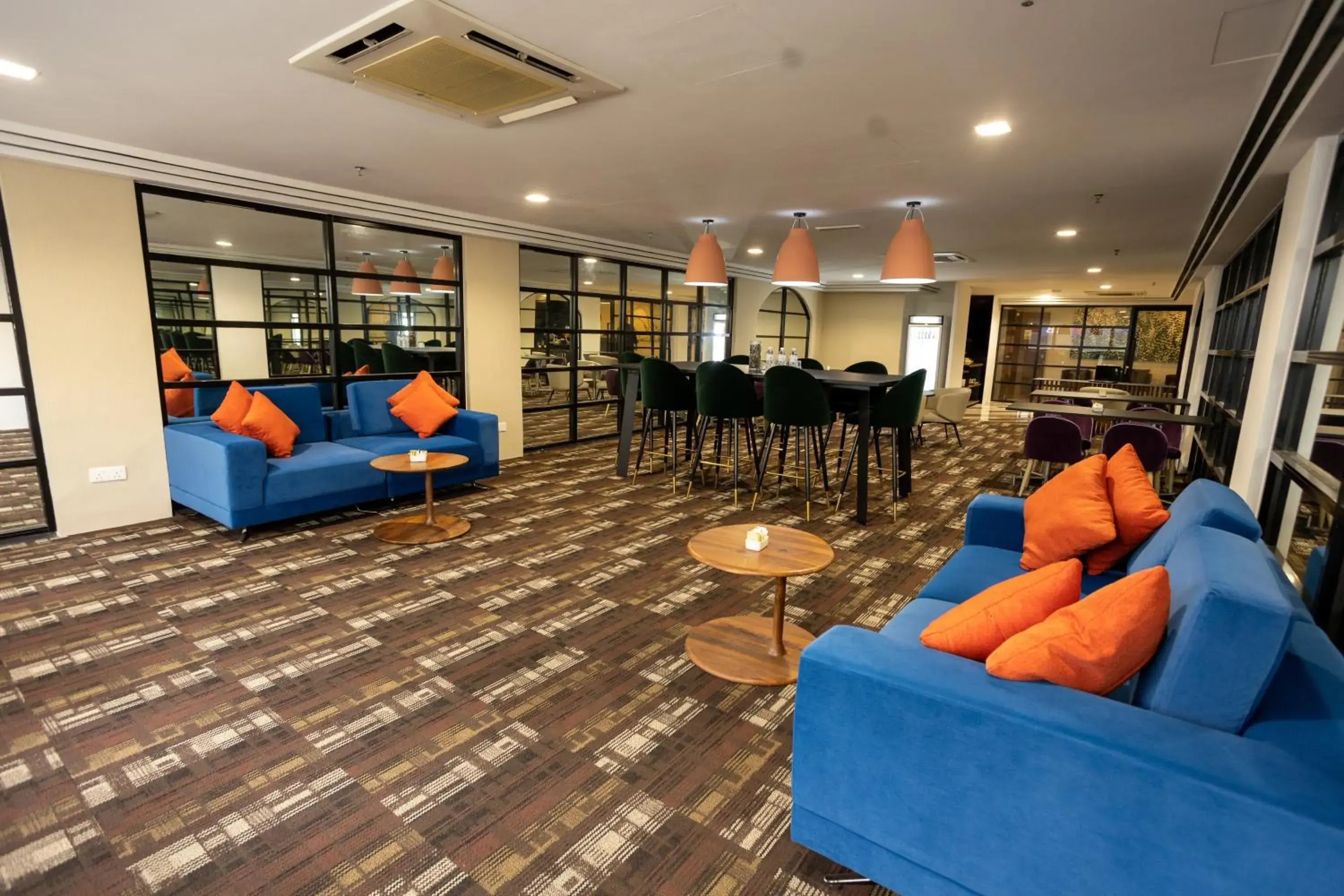 Lounge or bar, Lounge/Bar in Citrus Hotel Johor Bahru by Compass Hospitality
