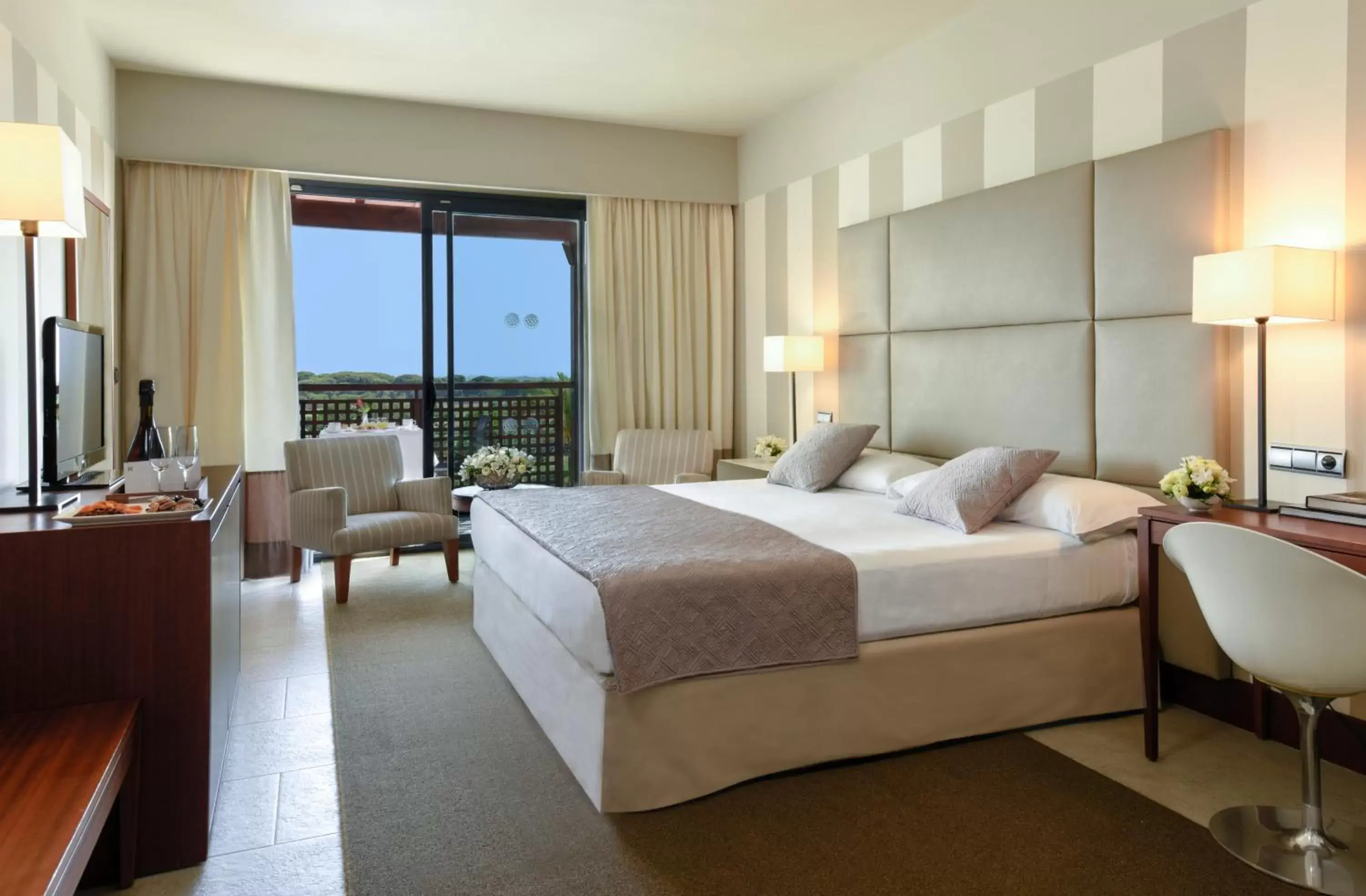 Bed in Precise Resort El Rompido-The Hotel