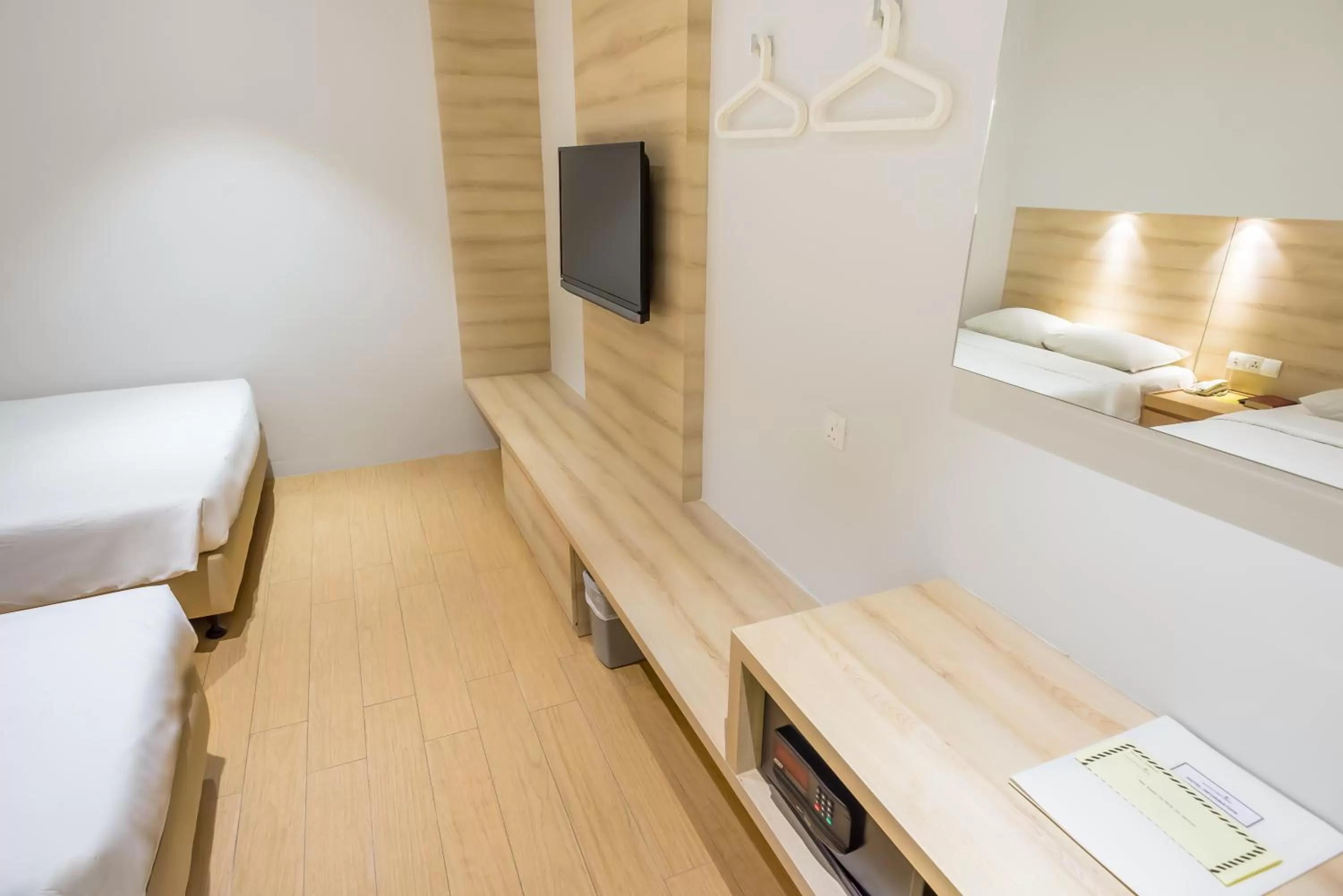 Bedroom, Bed in Summer View Hotel