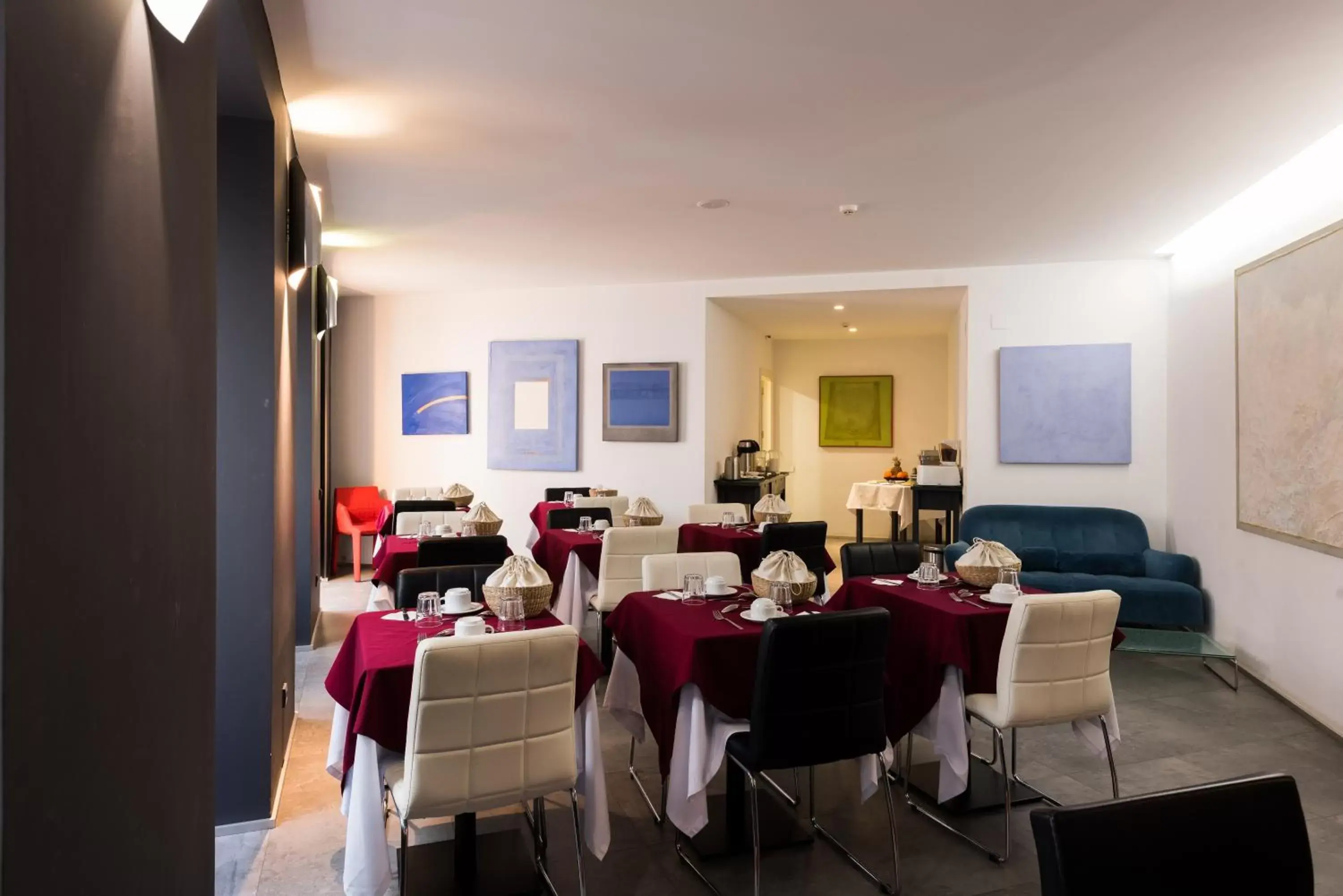 Dining area, Restaurant/Places to Eat in Alfama - Lisbon Lounge Suites