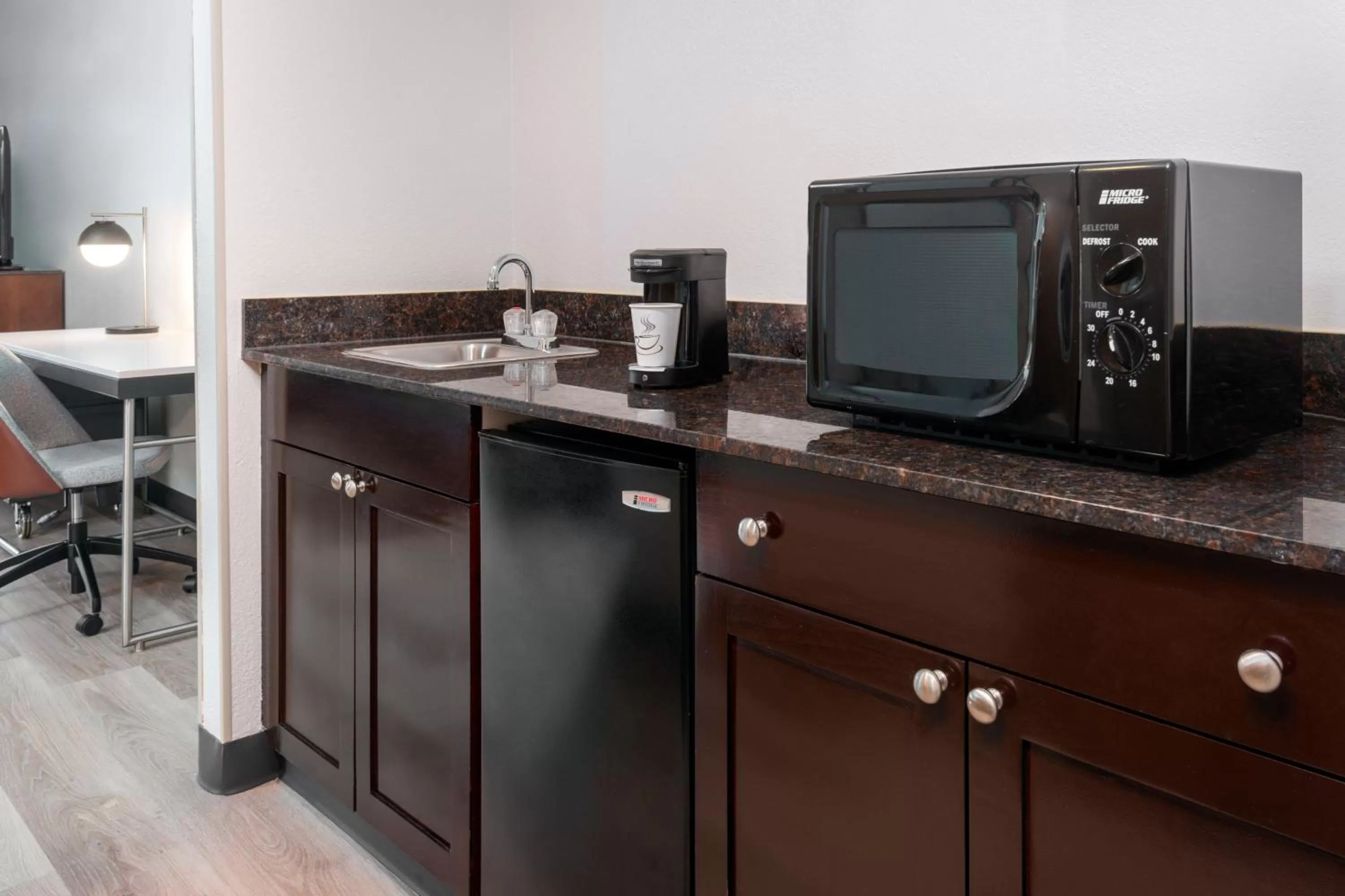 Lounge or bar in Courtyard by Marriott Sarasota at University Town Center