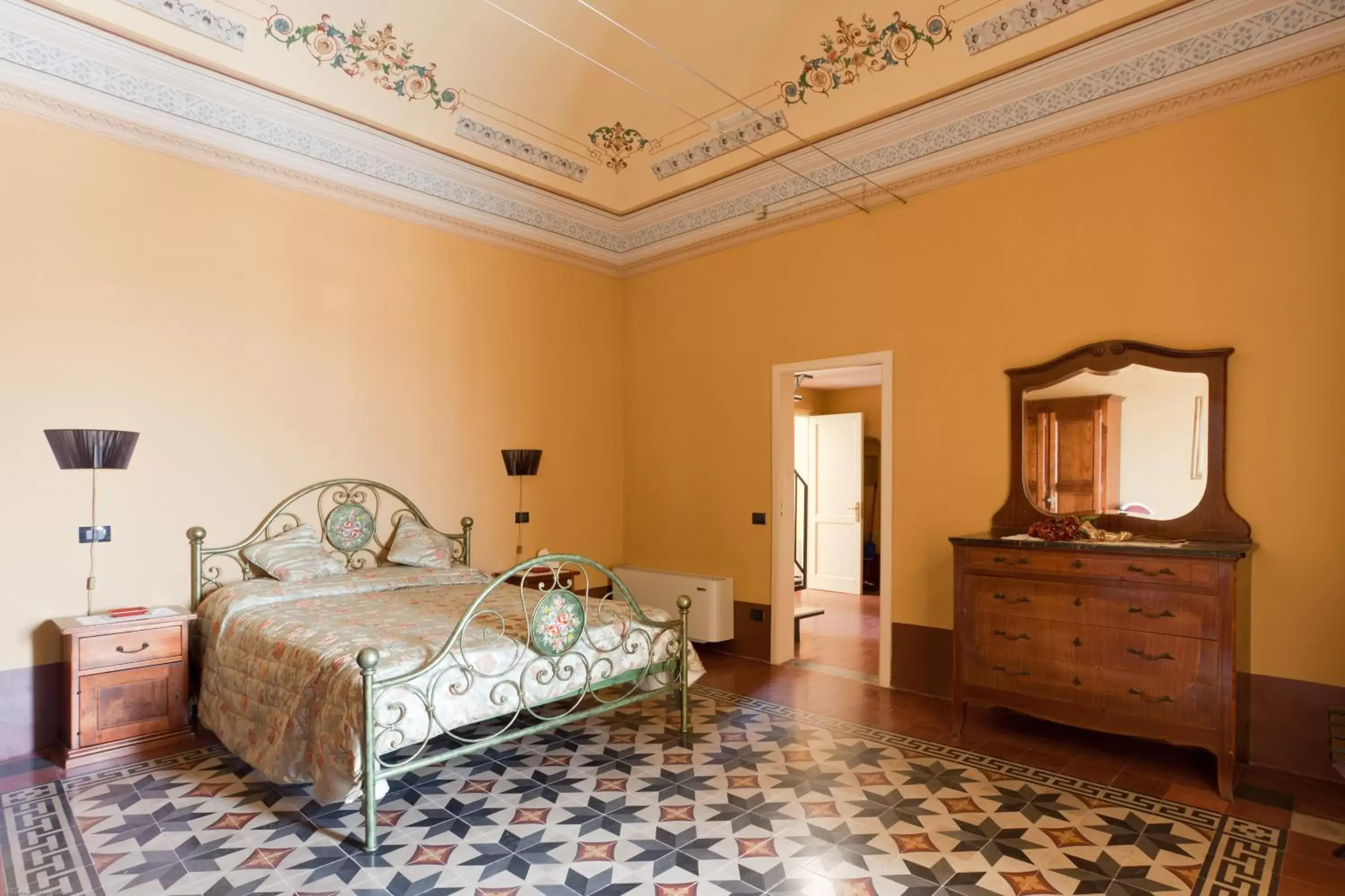 Bedroom, Bed in Palazzo Gambuzza