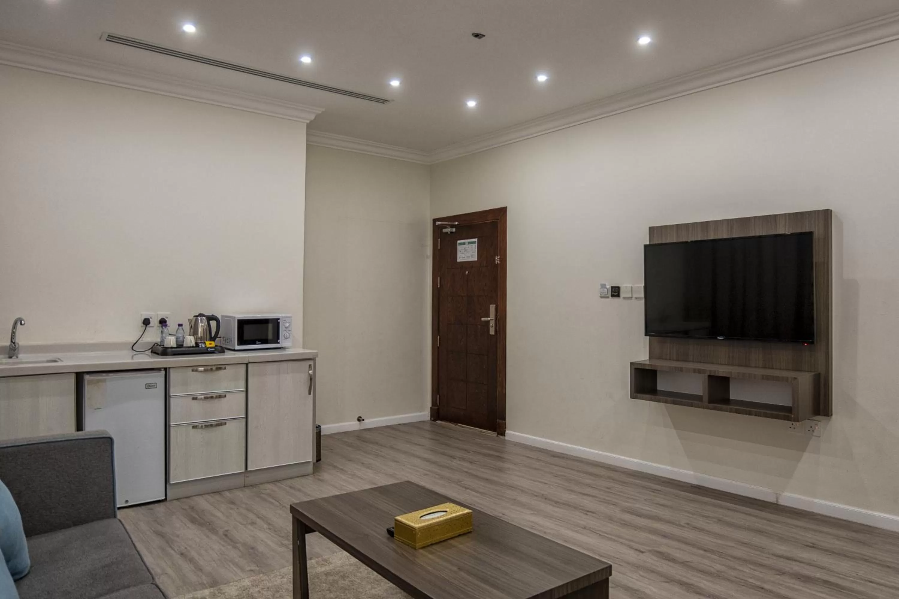 Living room, TV/Entertainment Center in Karem Residence - كارم راس تنورة