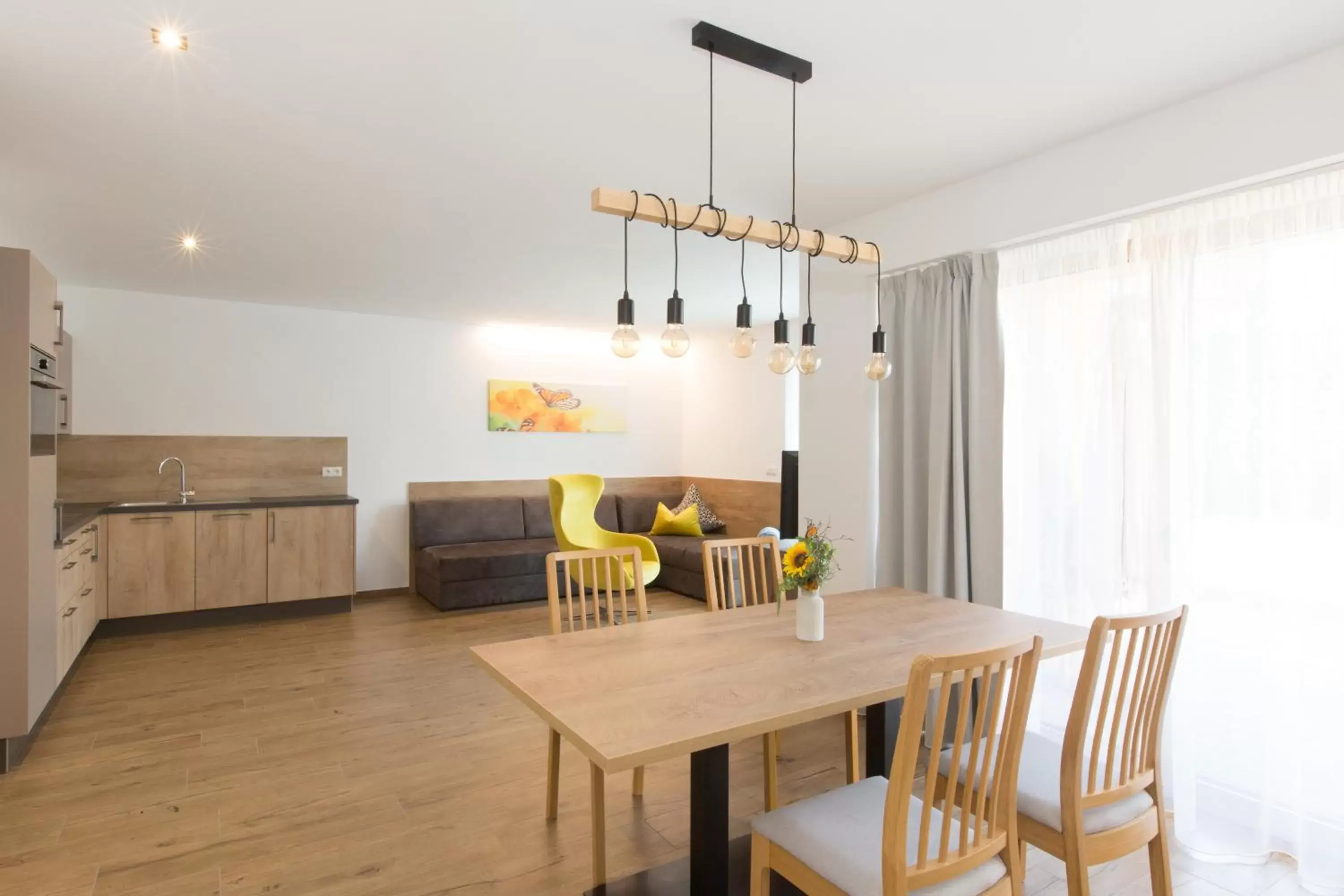 Kitchen or kitchenette, Dining Area in Hotel Föhrenhof