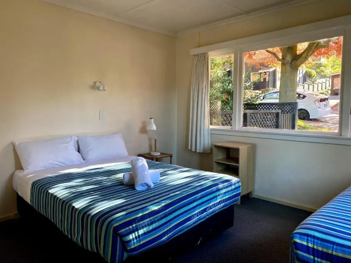 Bedroom, Bed in Pinewood Lodge