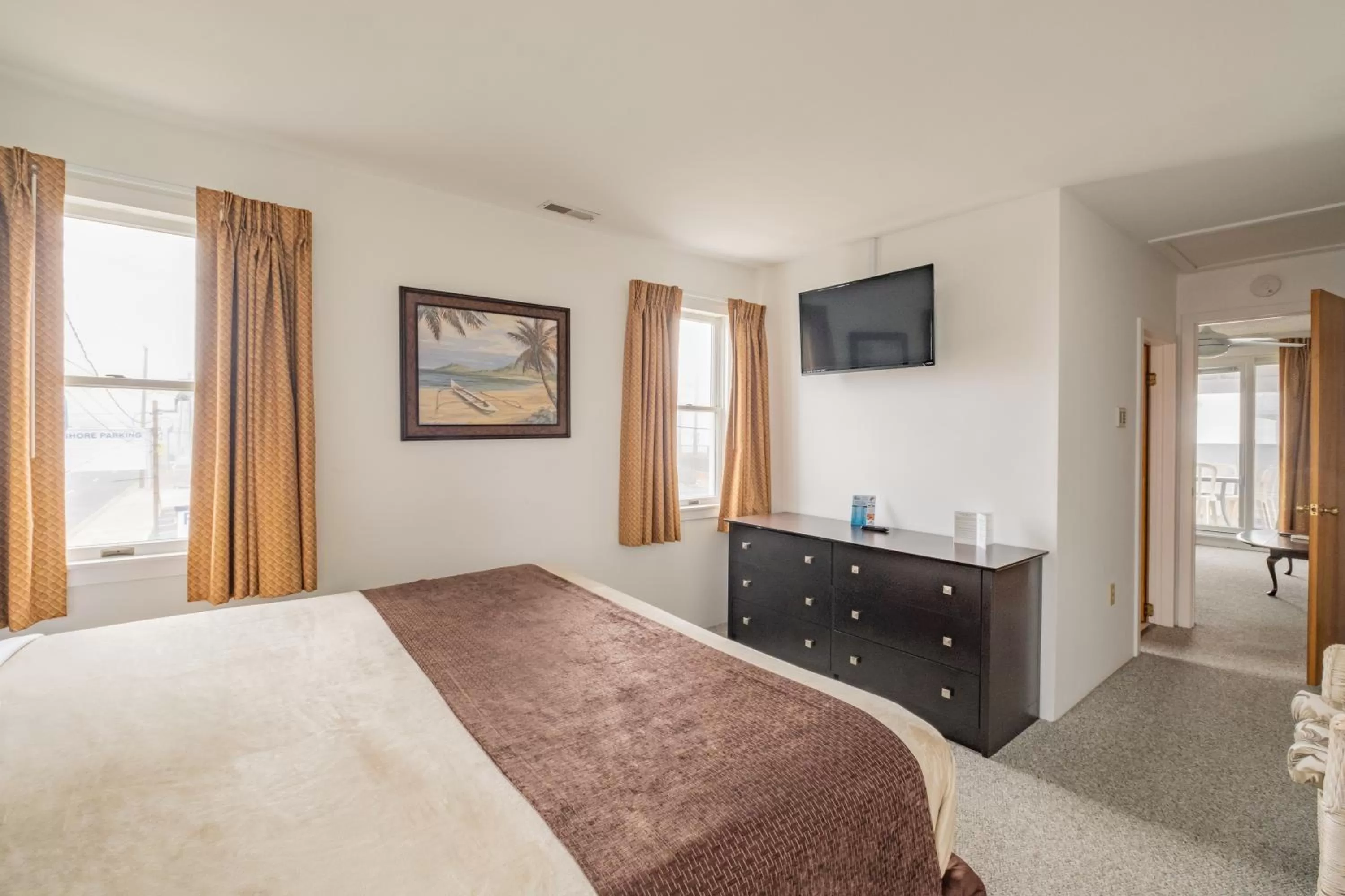 Bed in Heart of Wildwood Boardwalk Motel