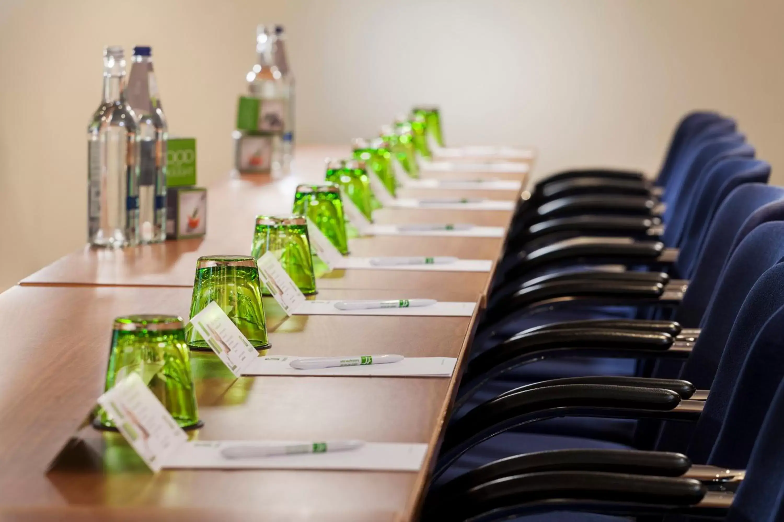 Meeting/conference room in Holiday Inn Oxford, an IHG Hotel