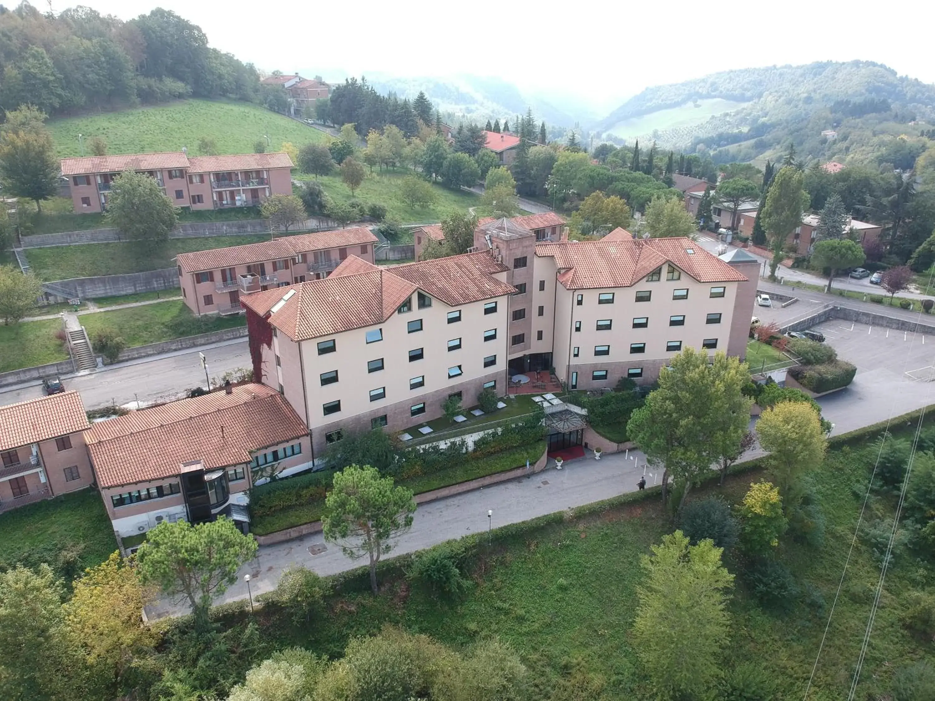 Property building in Hotel Mamiani & Relaxing Spa Urbino Property building in Hotel Mamiani & Relaxing Spa Urbino
