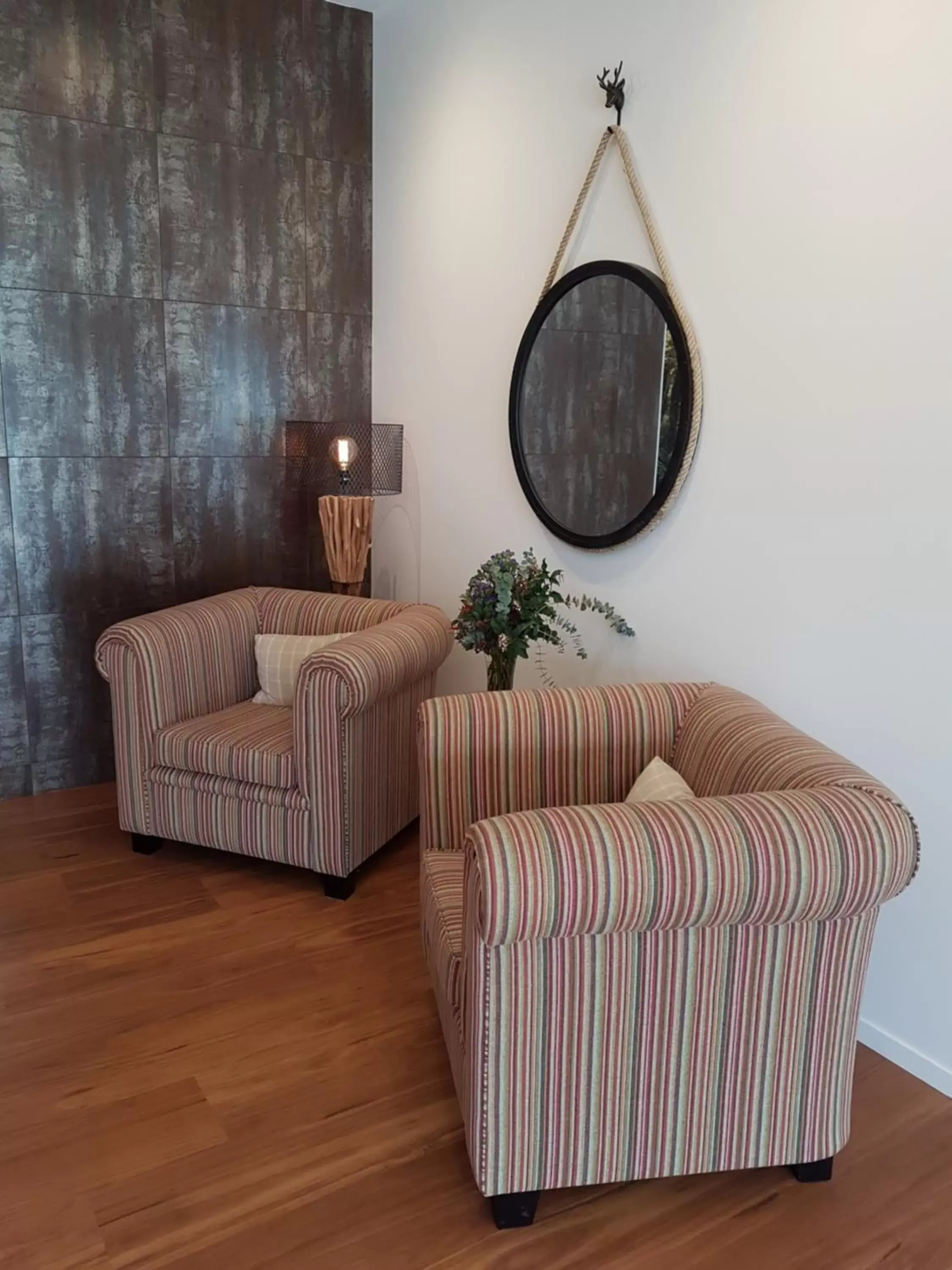 Lobby or reception, Seating Area in Wyndham Garden Queenstown