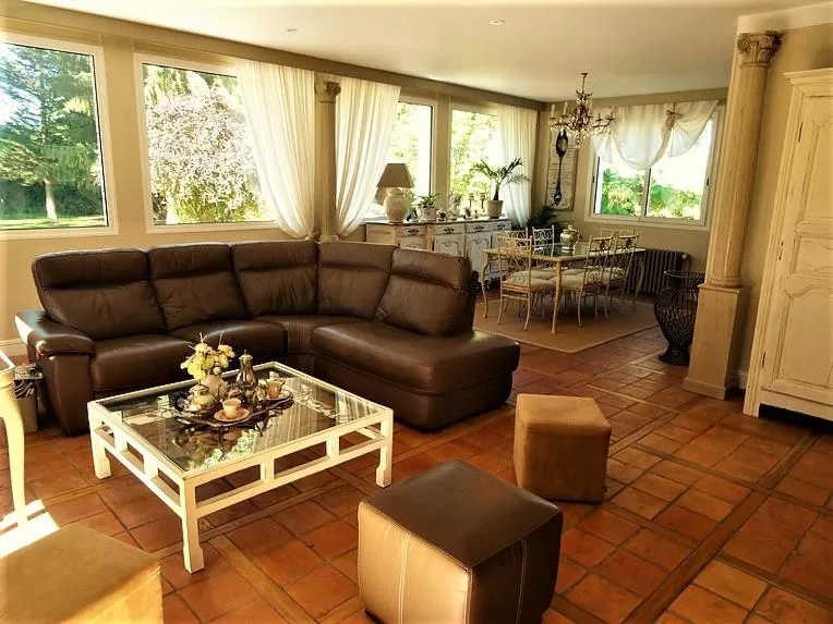 Banquet/Function facilities in Villa La Clef Des Champs