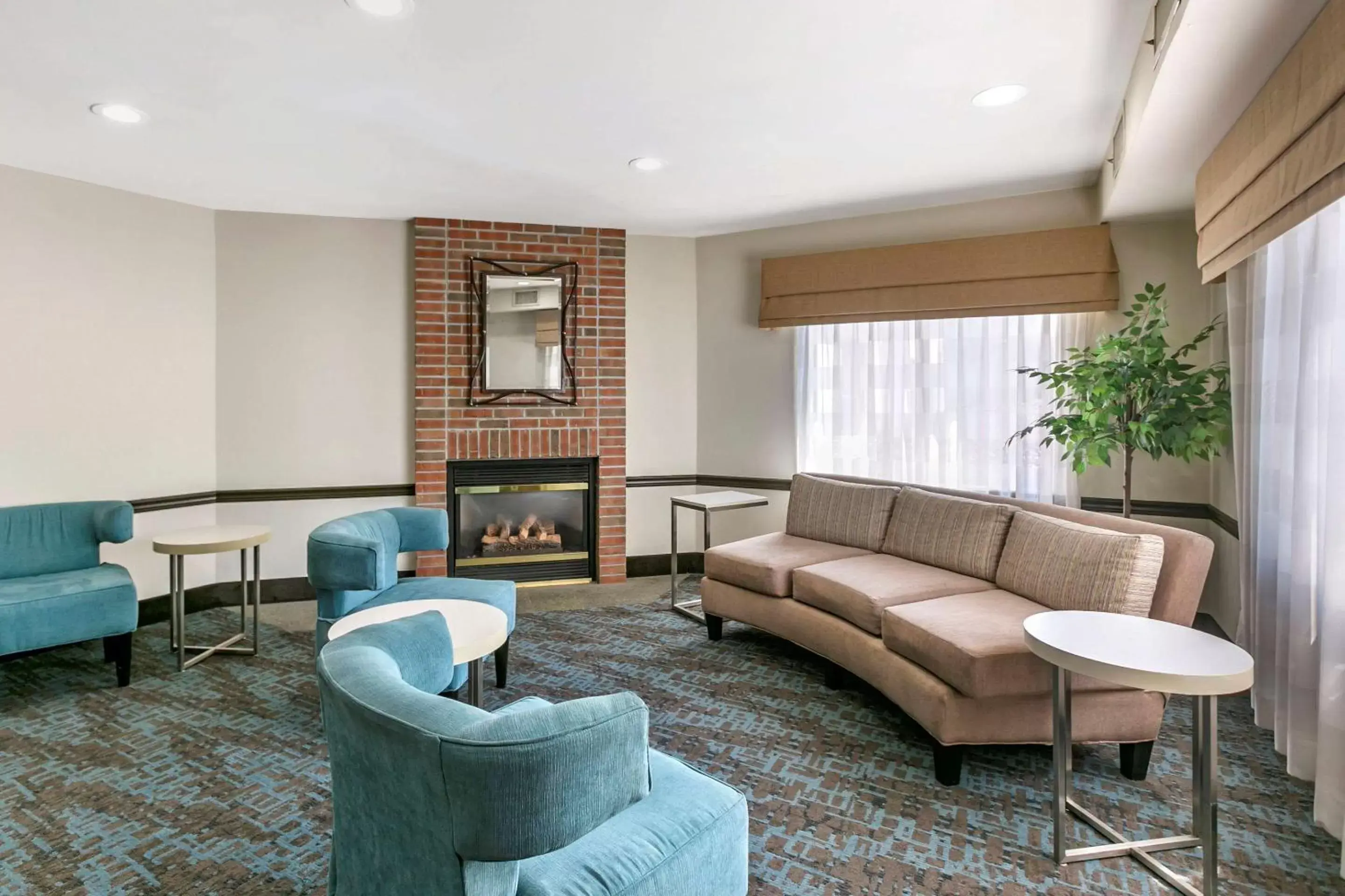 Lobby or reception, Seating Area in Sleep Inn Allentown-Fogelsville