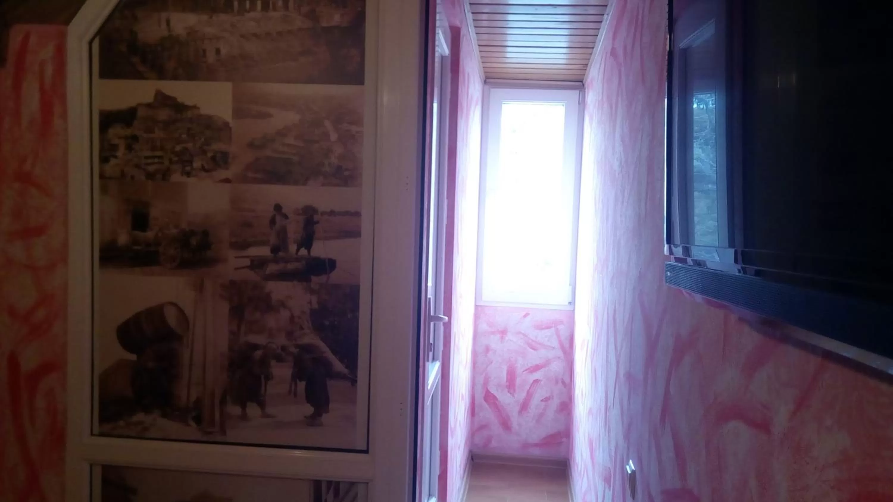 Photo of the whole room in Hotel Isani