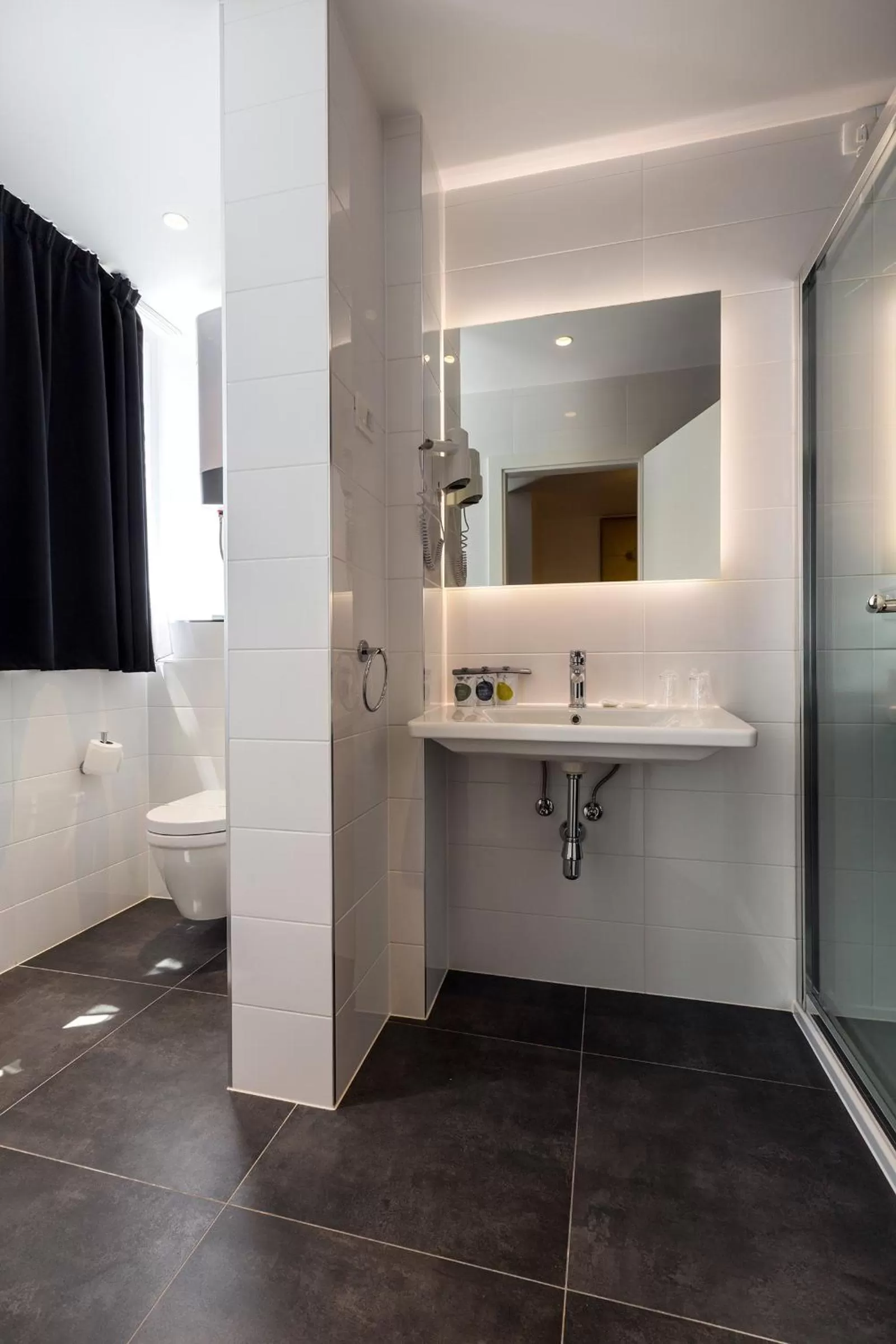 Shower in B Gold Luxury rooms B&B