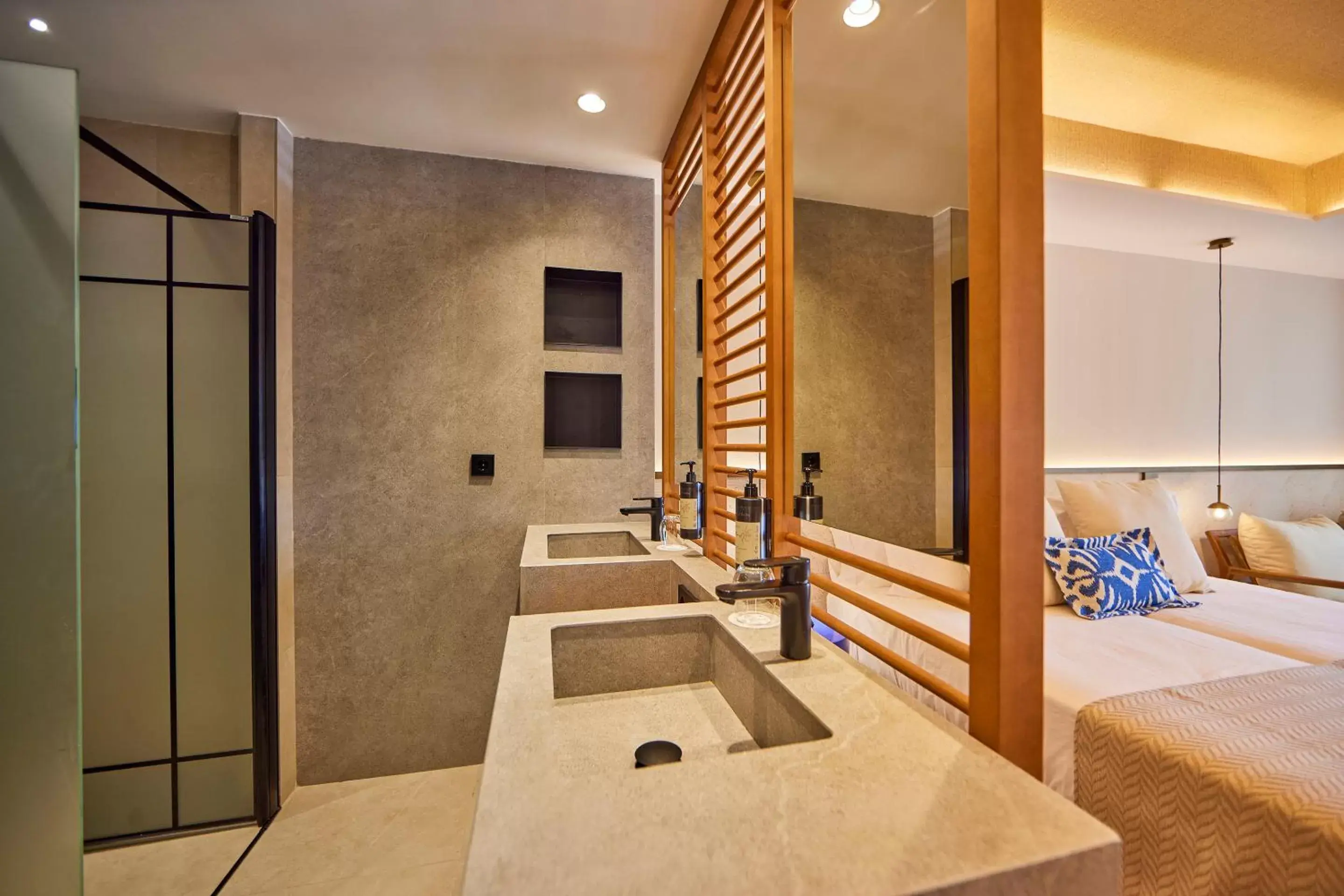 Bathroom in Universal Grand León & Spa